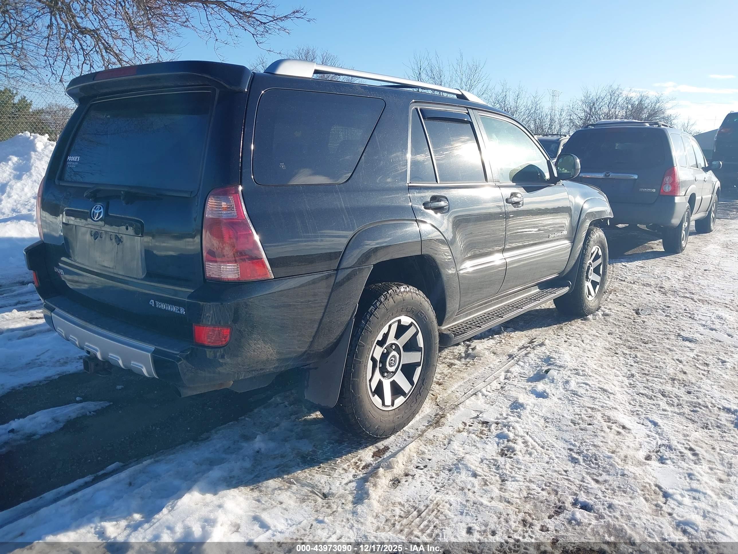 TOYOTA 4RUNNER image 4