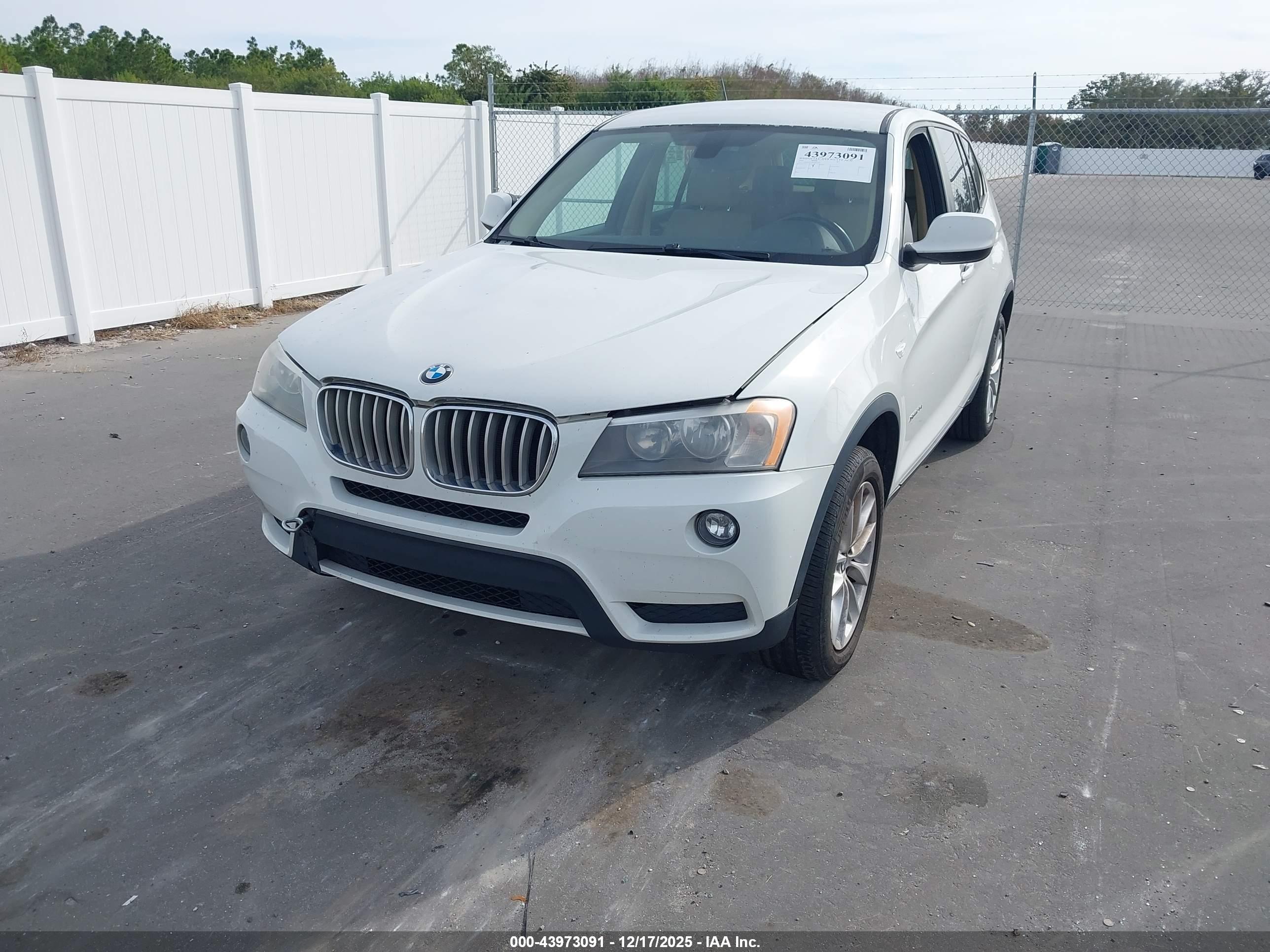 BMW X3 image 2