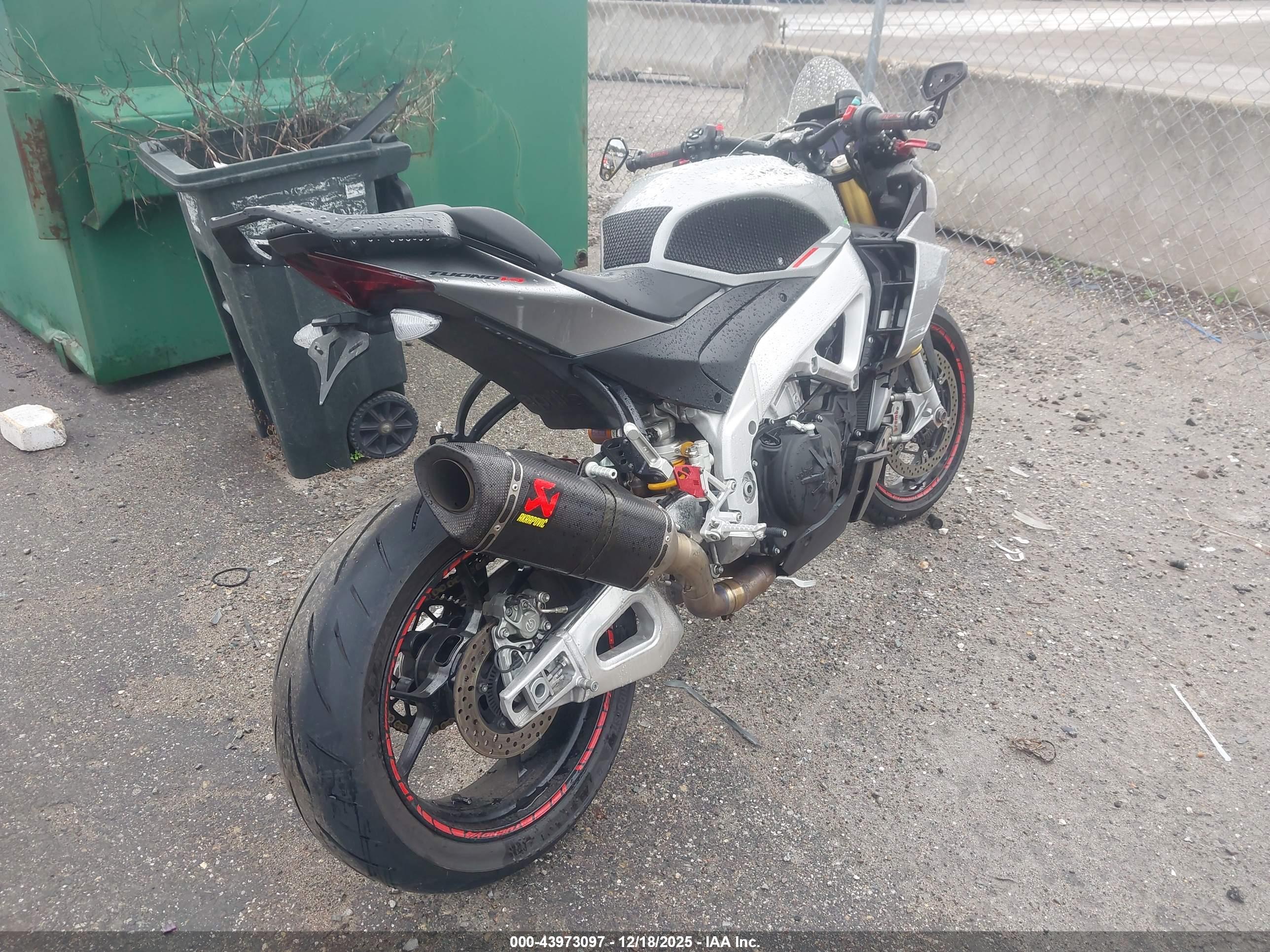 APRILIA TUONO image 4