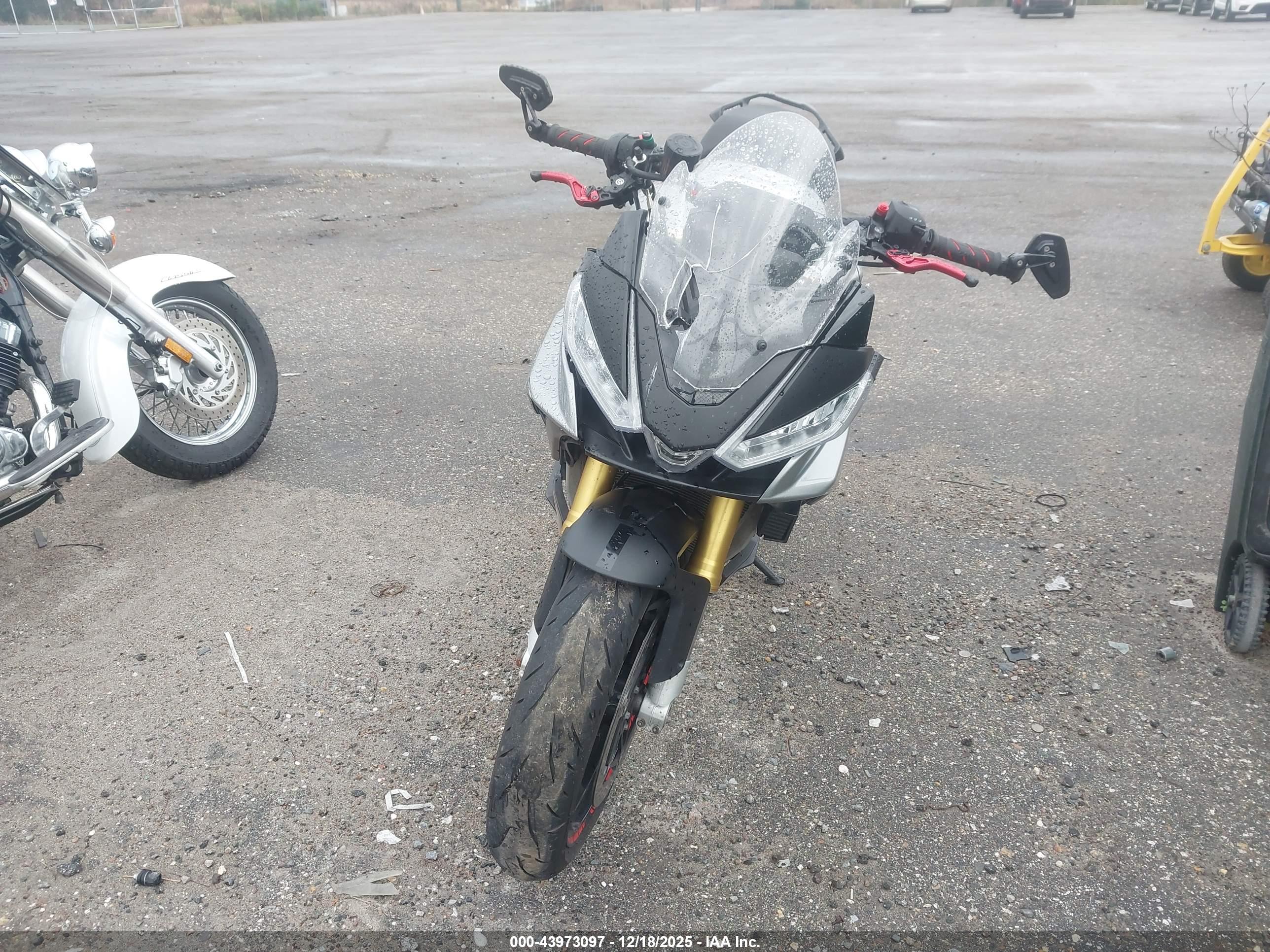 APRILIA TUONO image 5