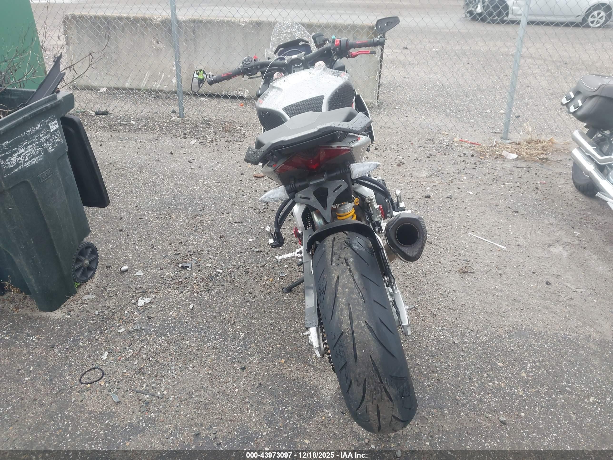 APRILIA TUONO image 6