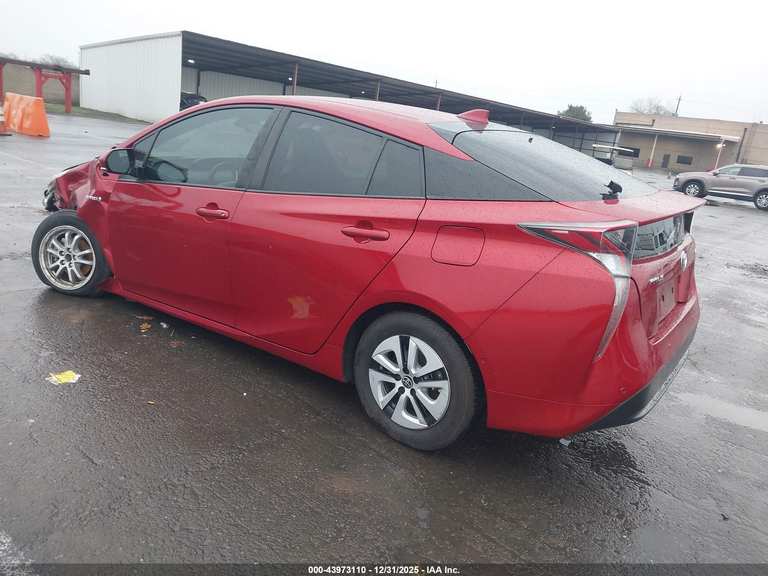 TOYOTA PRIUS image 3