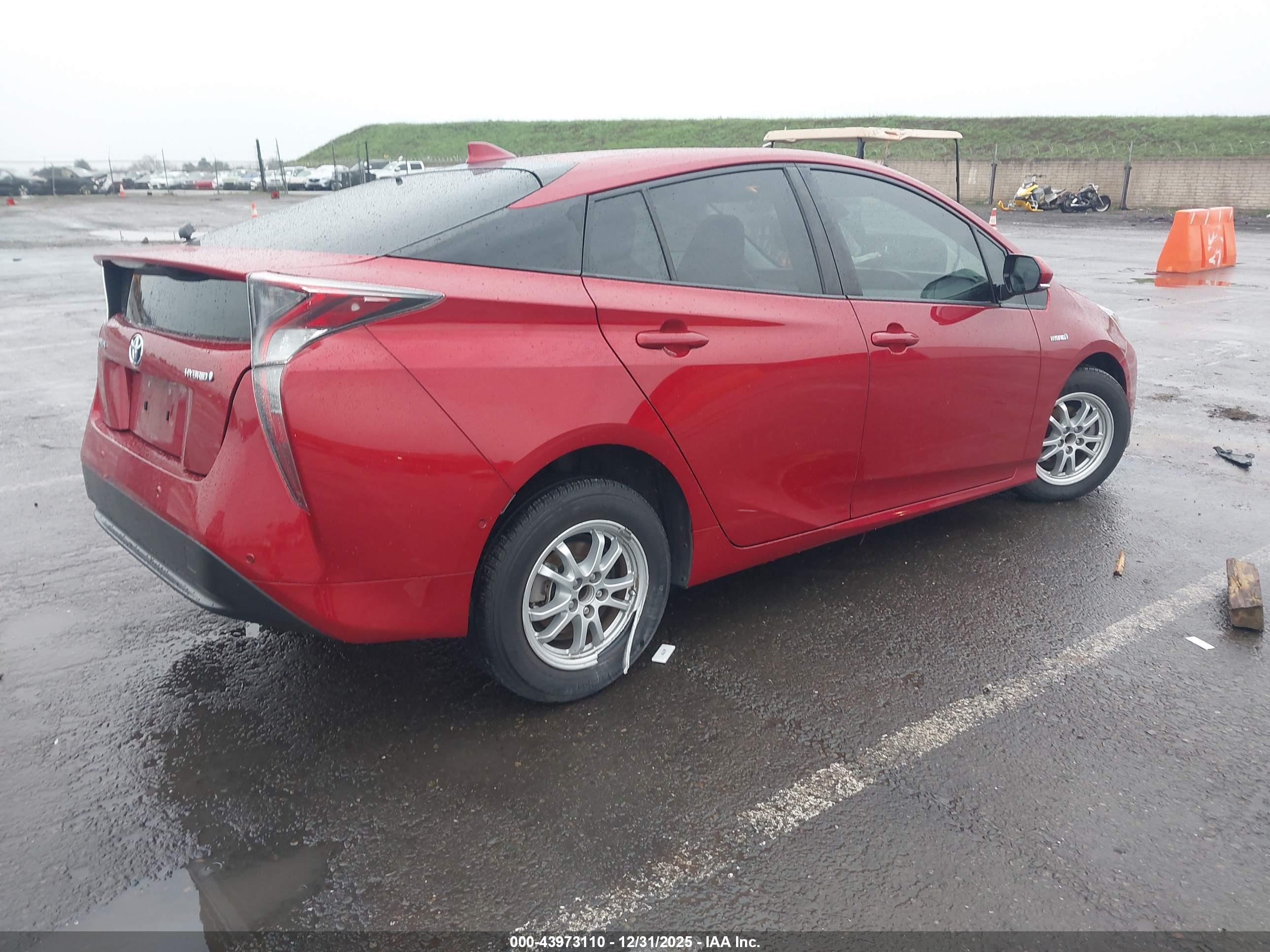 TOYOTA PRIUS image 4