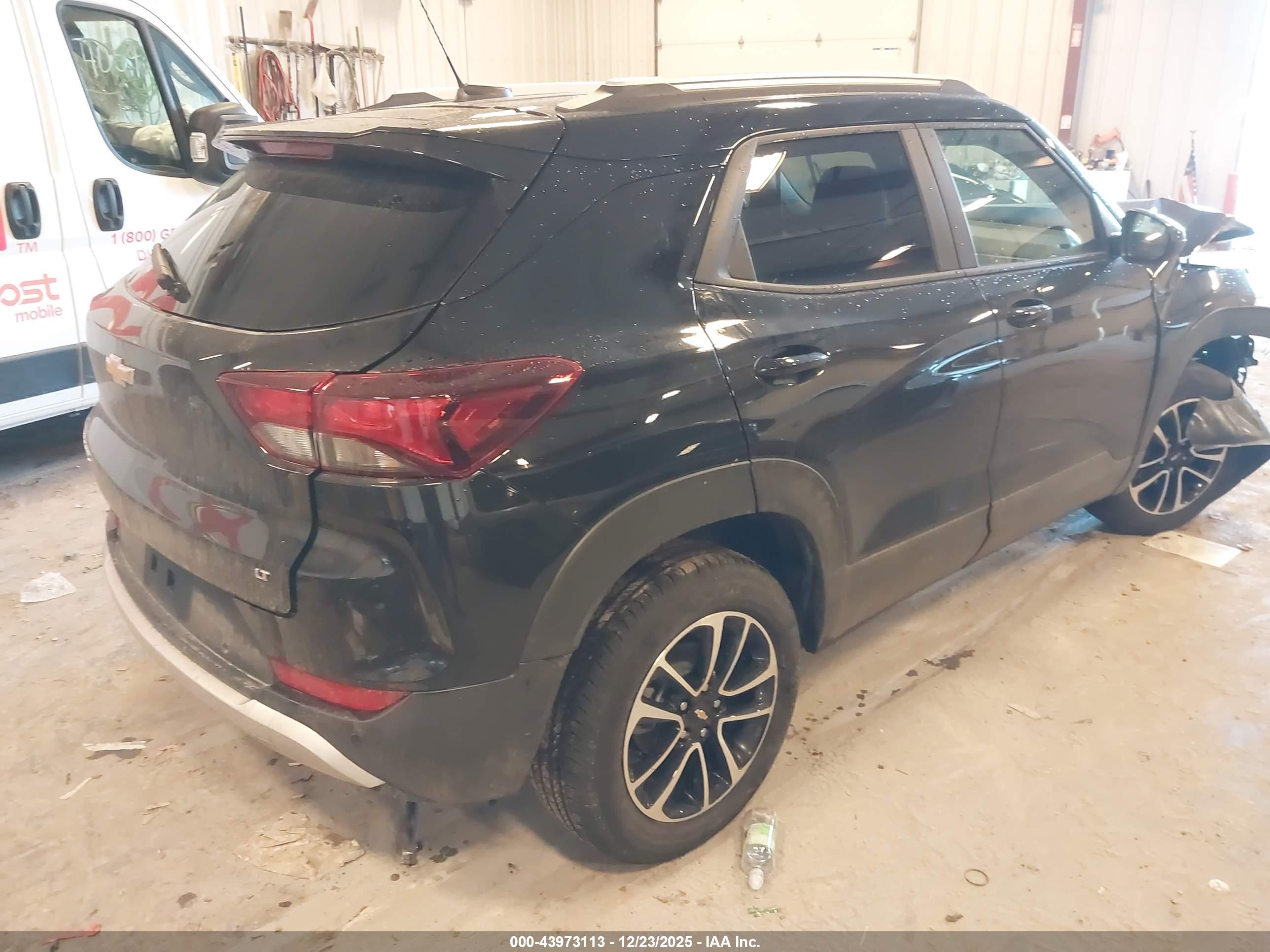 CHEVROLET TRAILBLAZER image 4