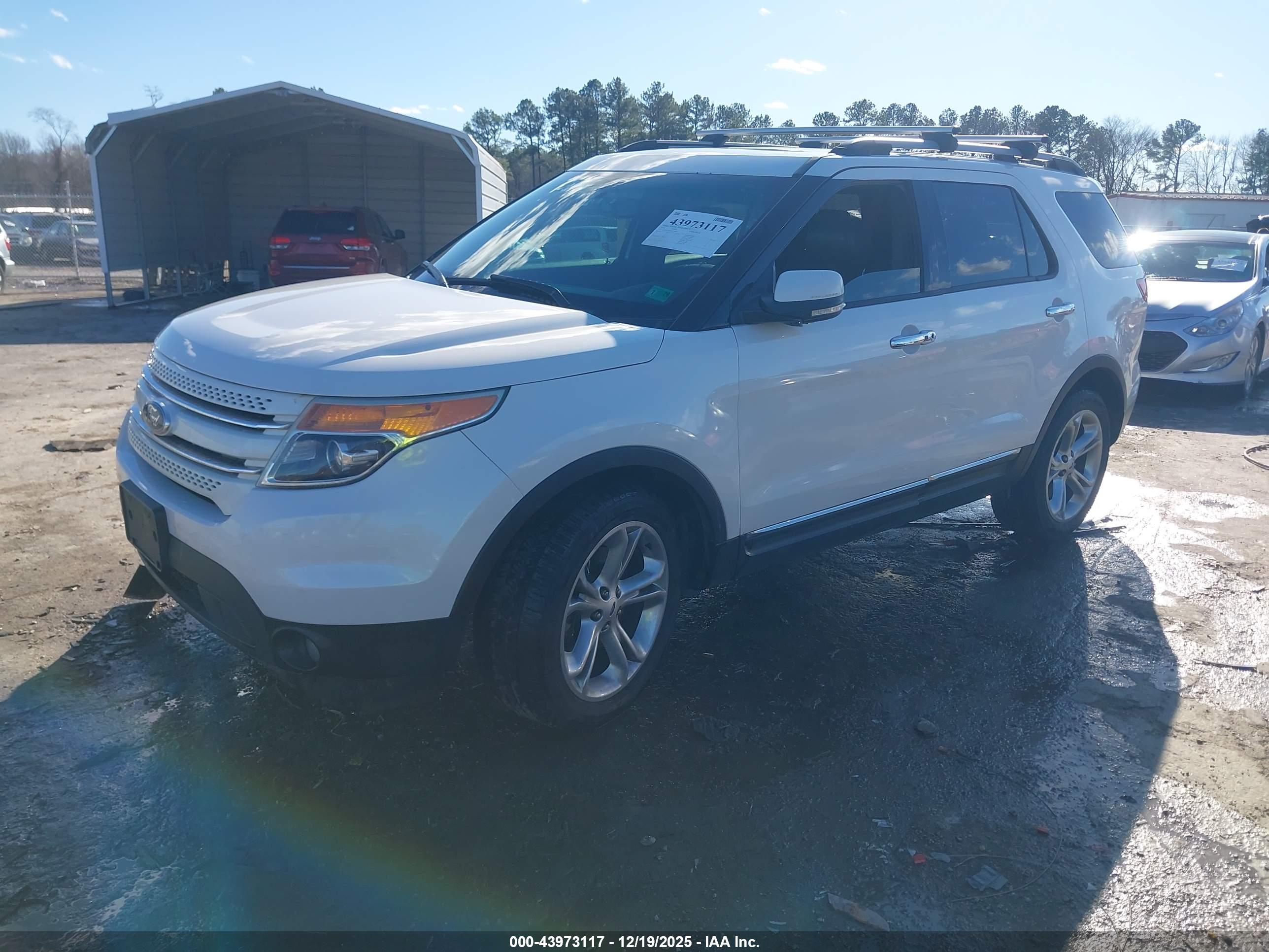 FORD EXPLORER image 2