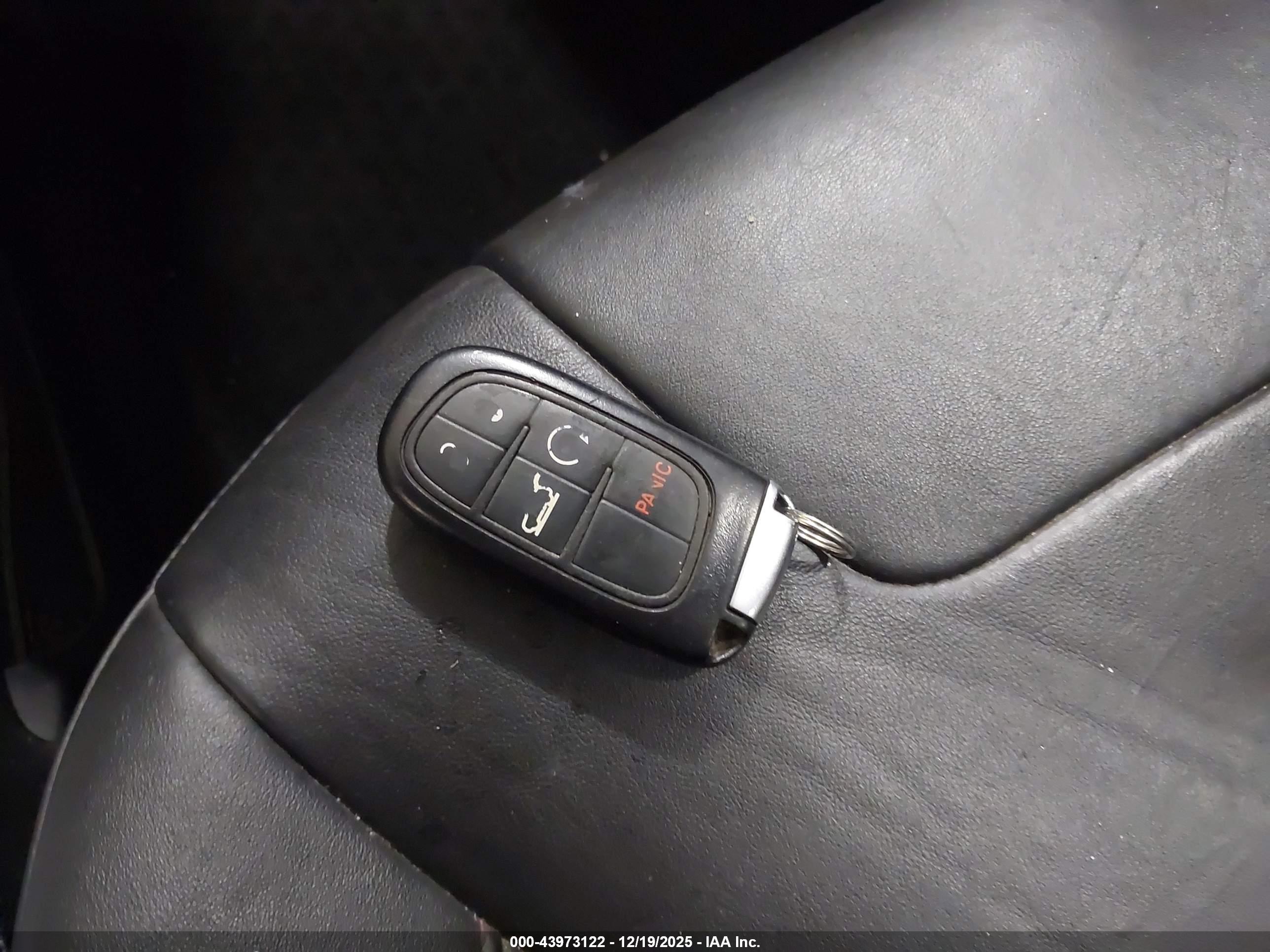 JEEP CHEROKEE image 11