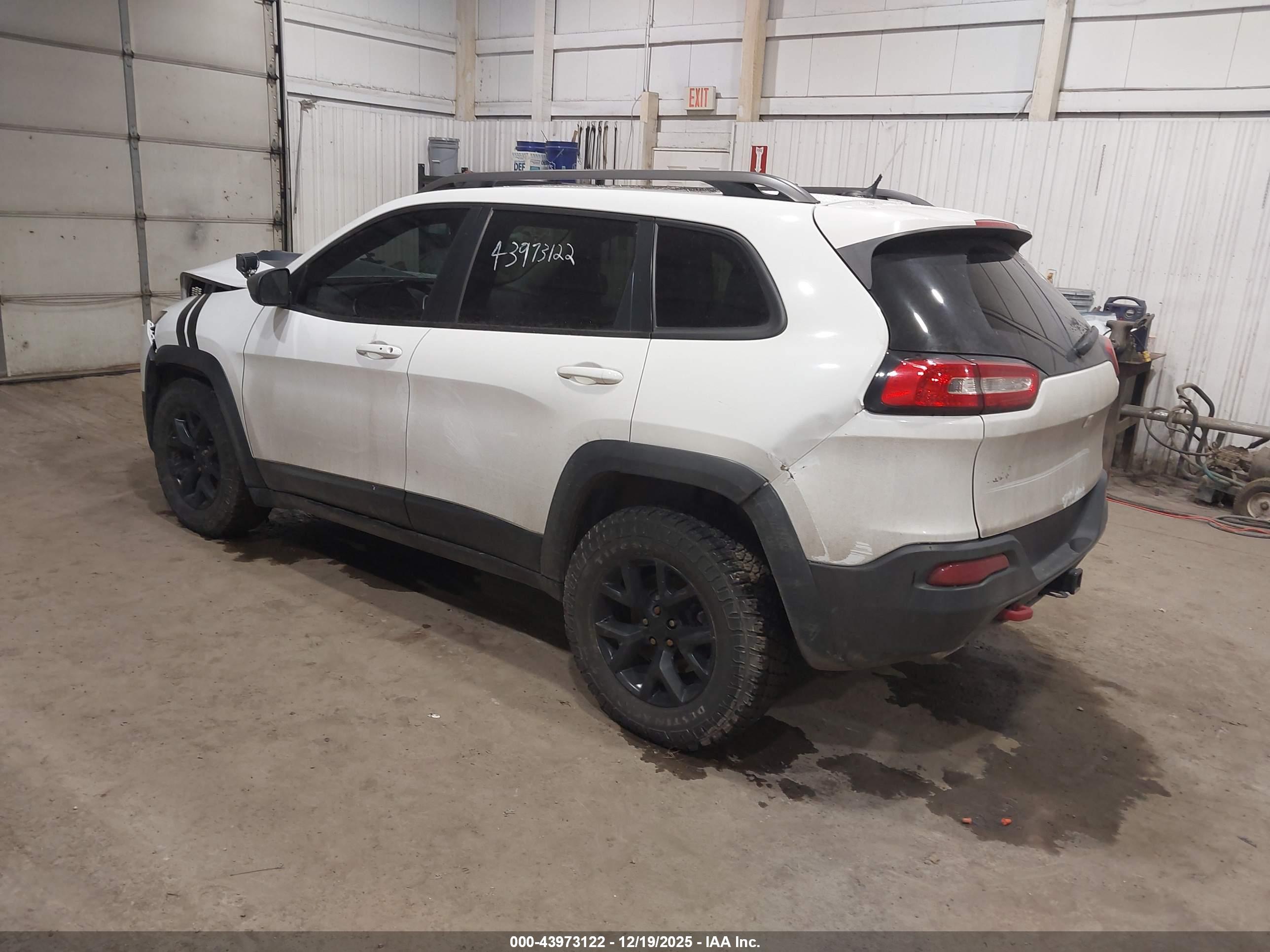 JEEP CHEROKEE image 3