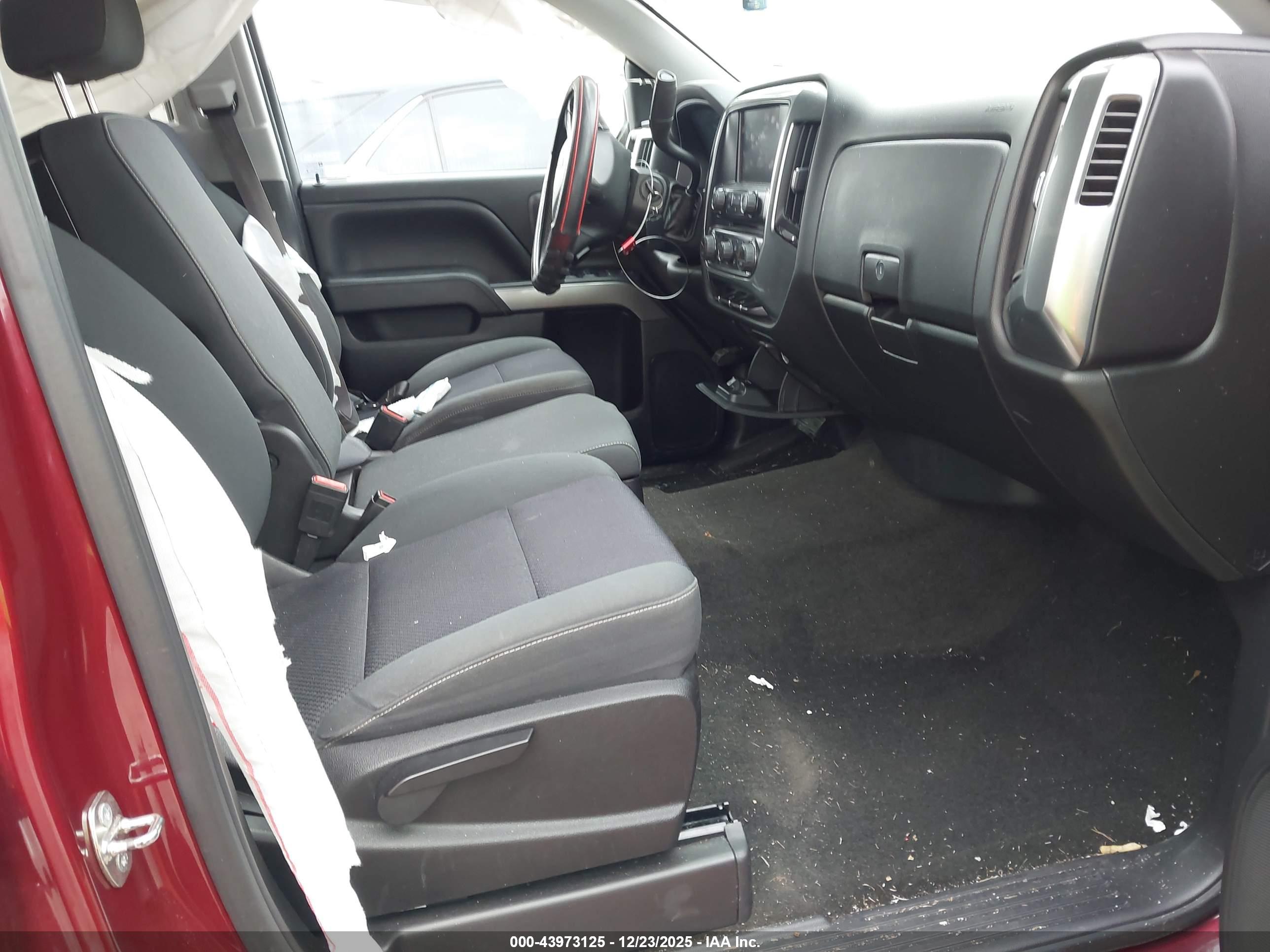 CHEVROLET SILVERADO image 5