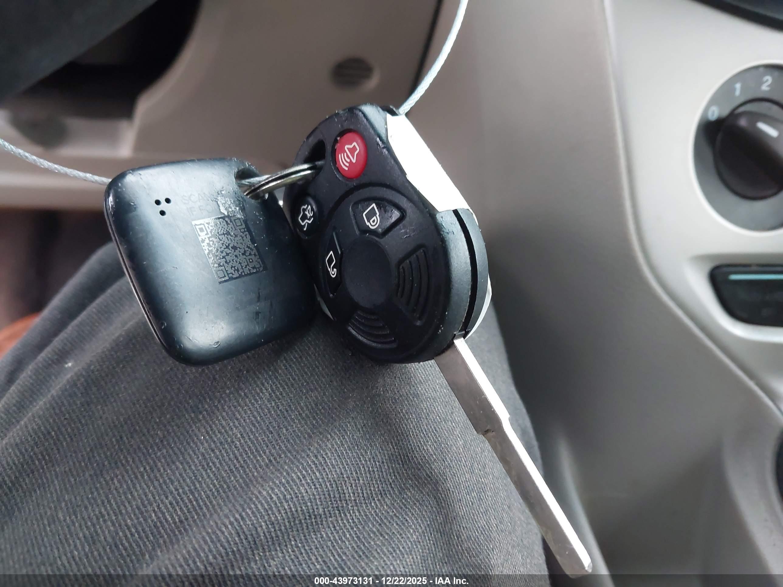 FORD FOCUS image 11