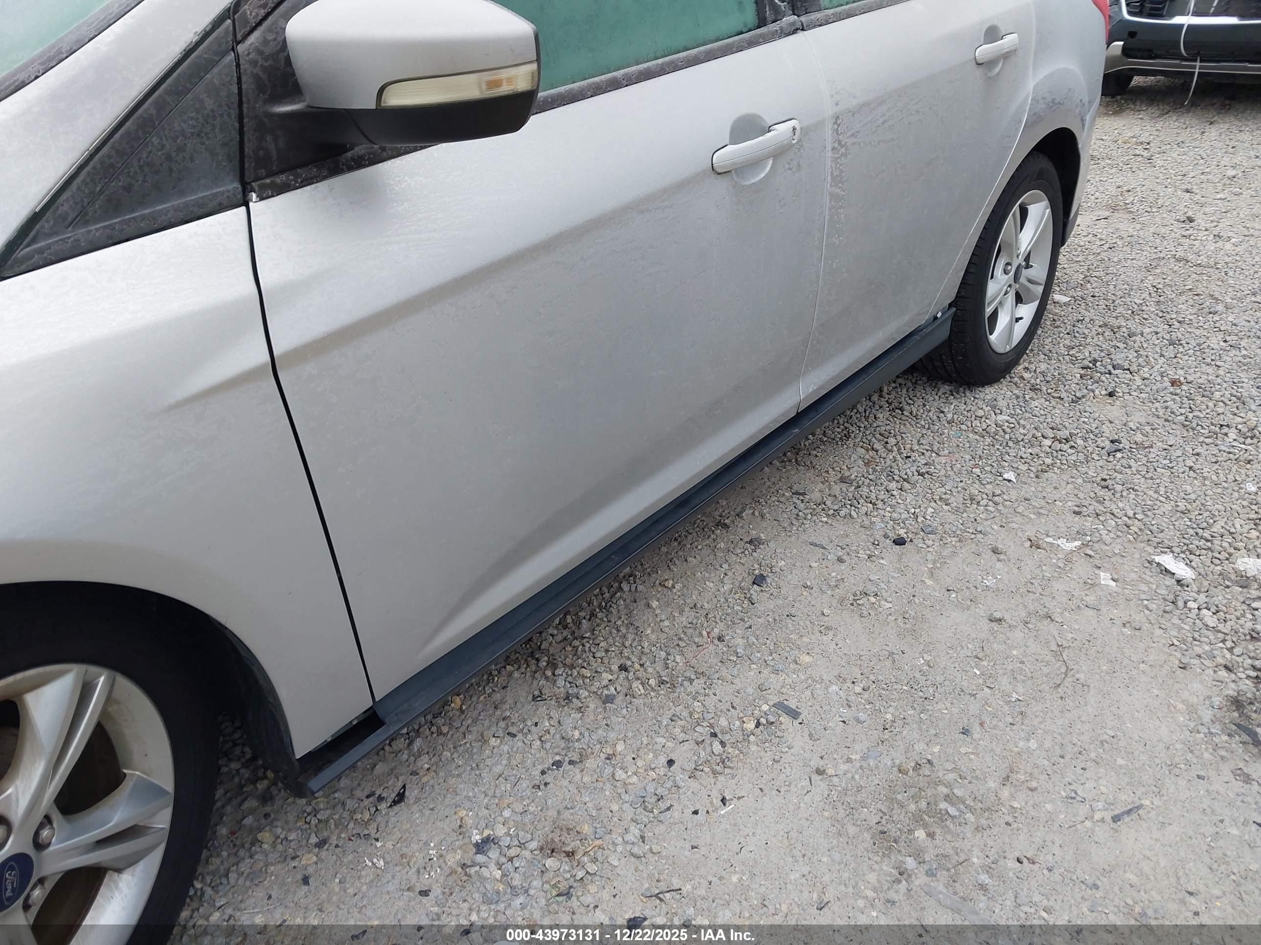 FORD FOCUS image 6