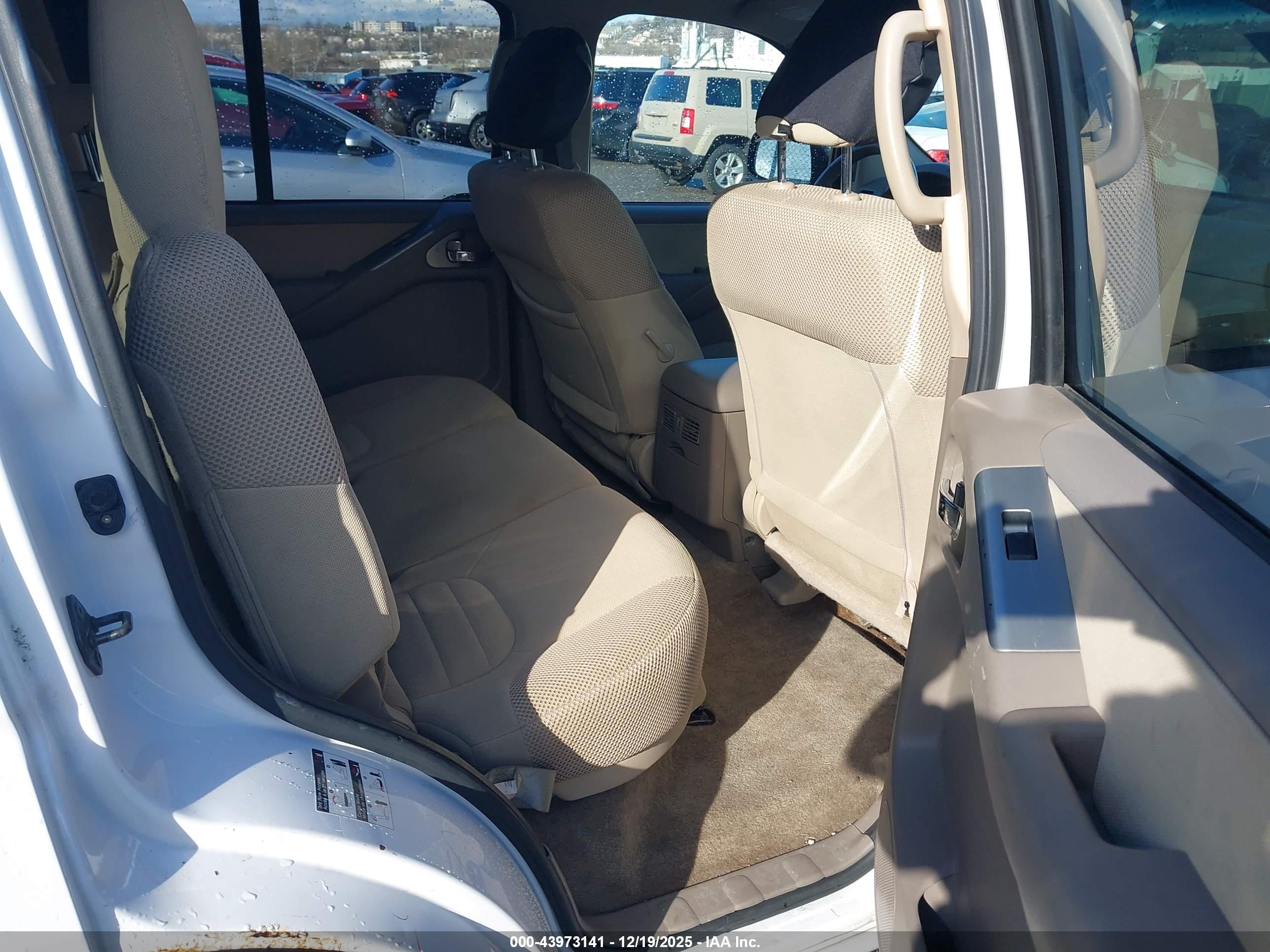 NISSAN PATHFINDER image 8