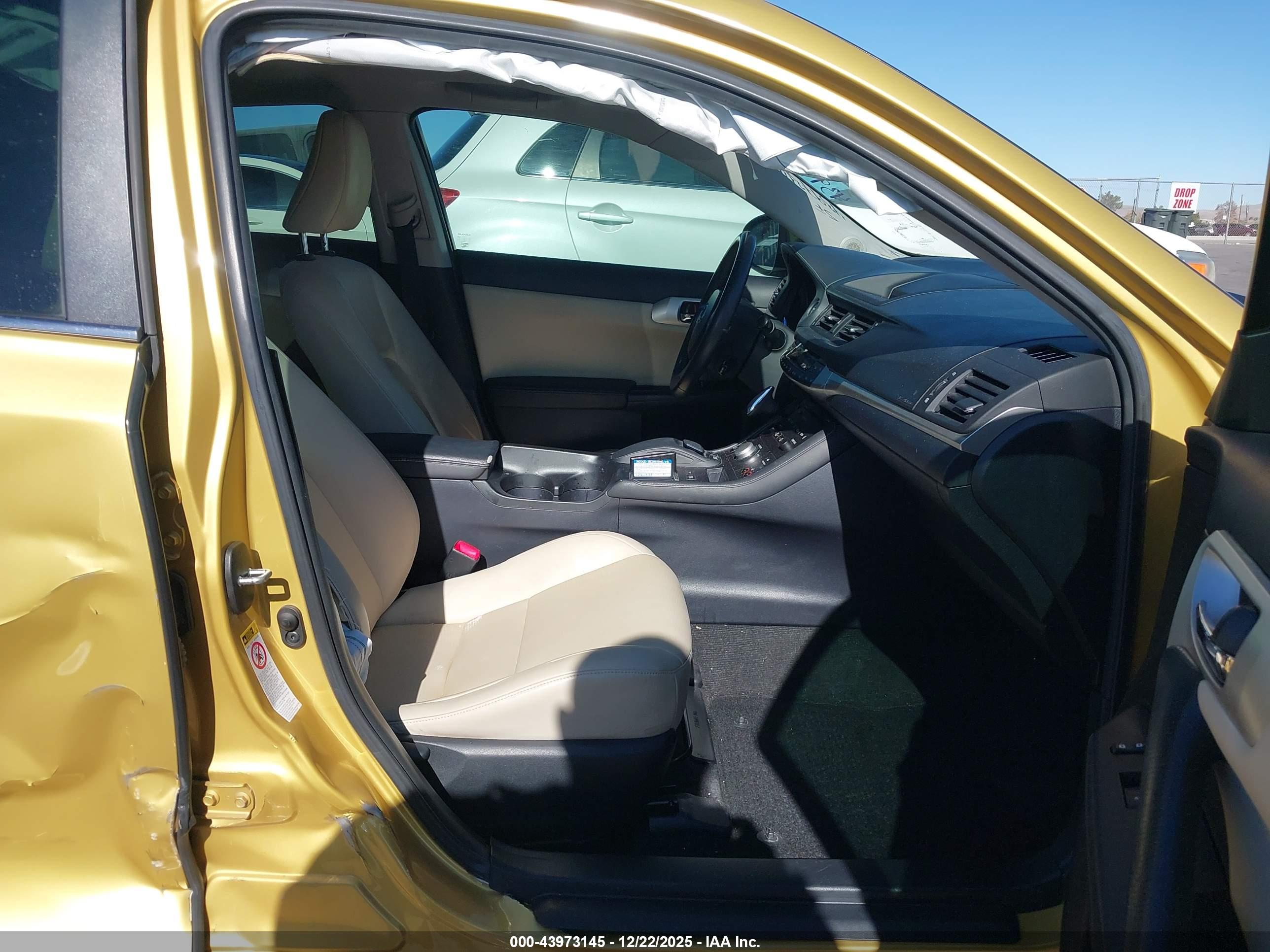 LEXUS CT image 5