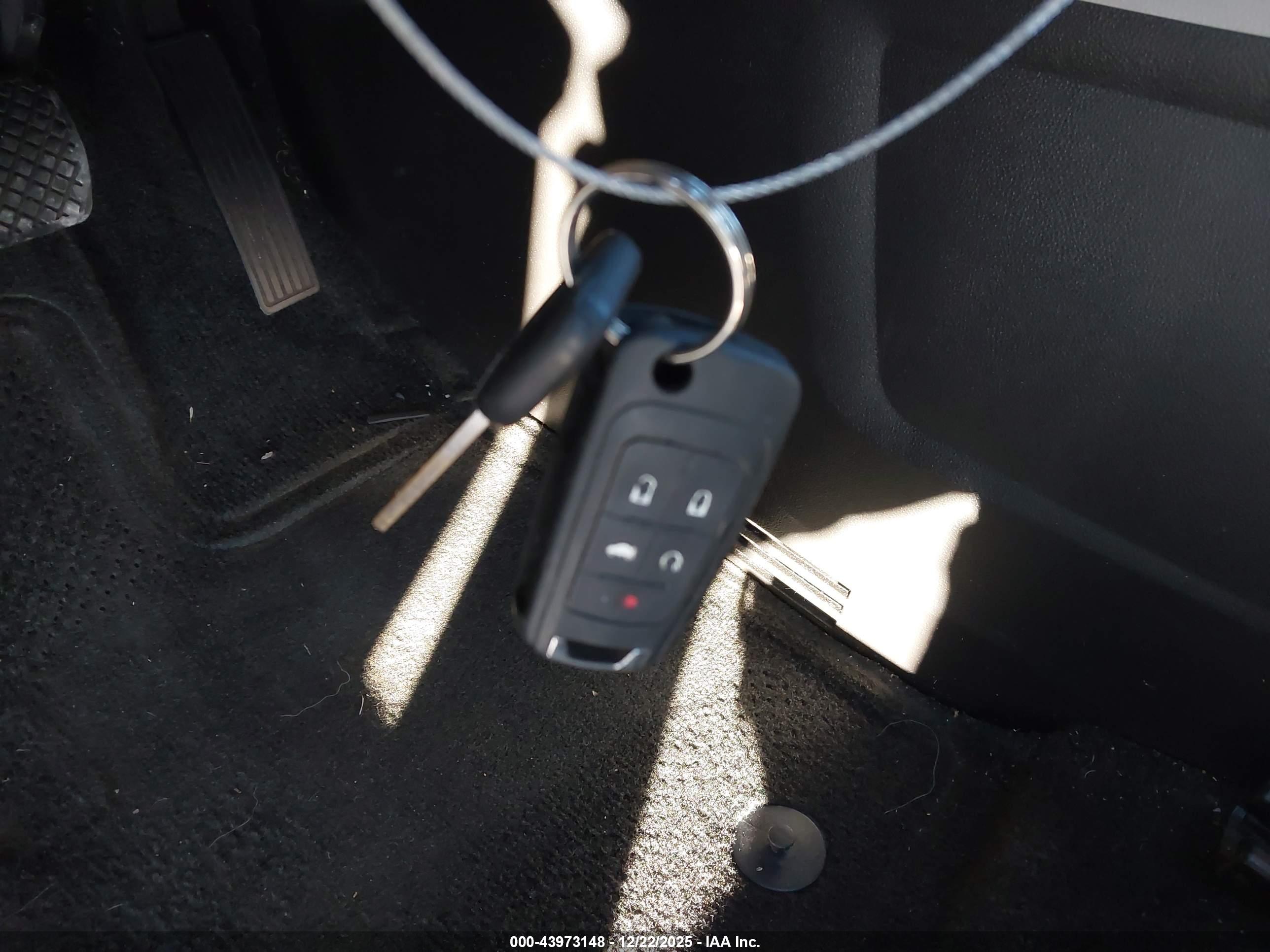 GMC TERRAIN image 11