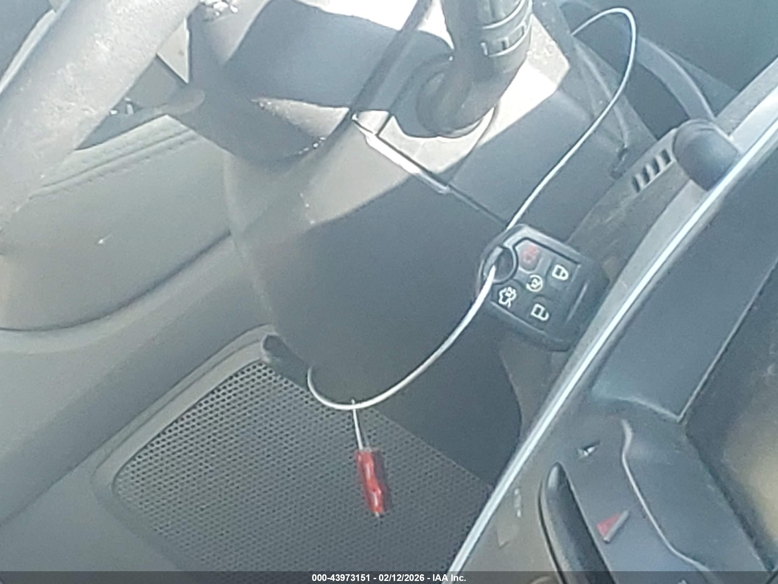 FORD EXPLORER image 11