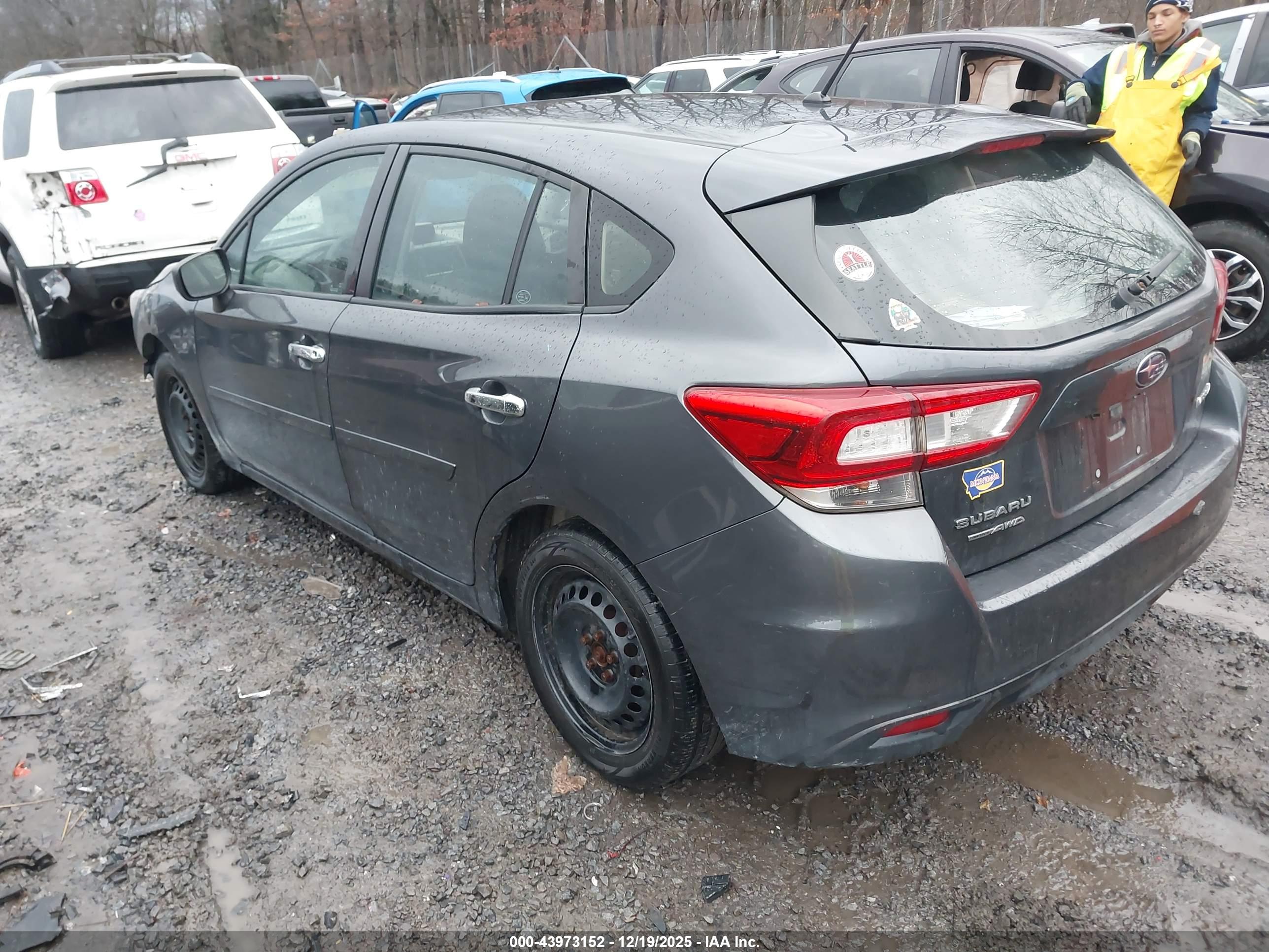 SUBARU IMPREZA image 3