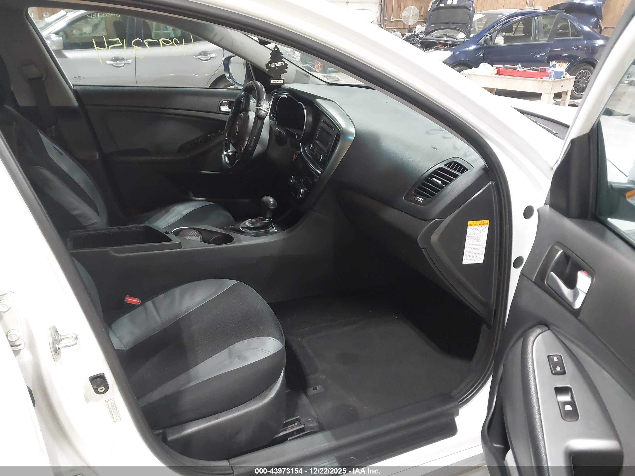 KIA OPTIMA image 5