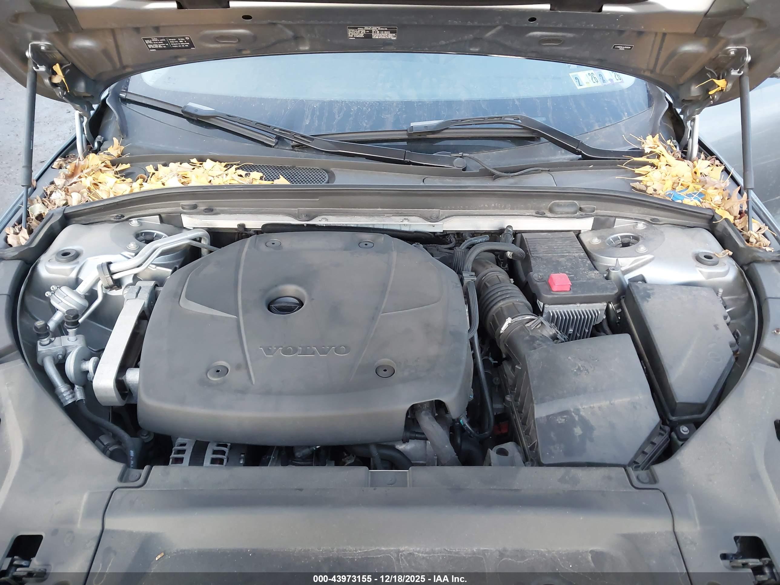VOLVO S90 image 10