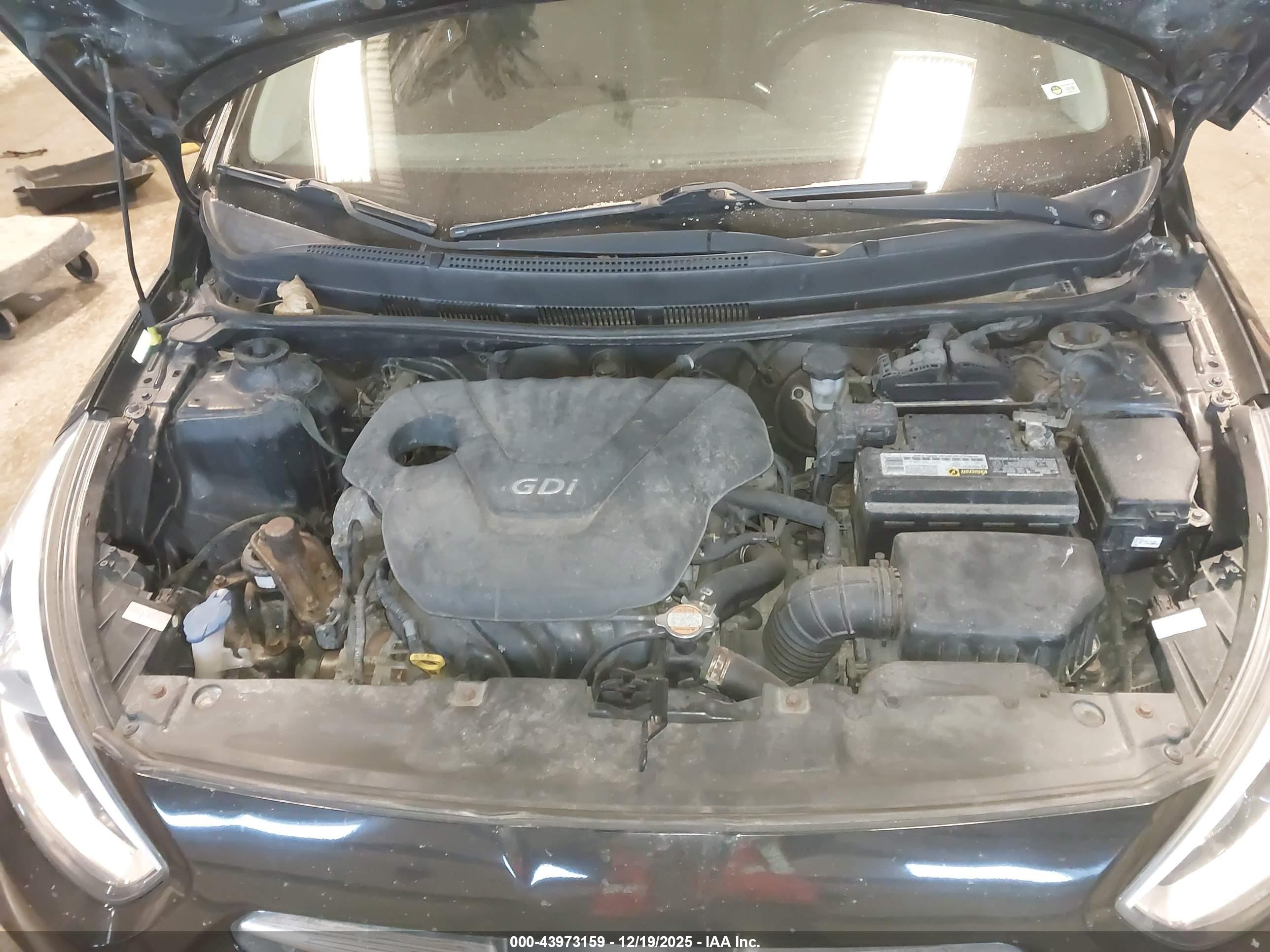 HYUNDAI ACCENT image 10