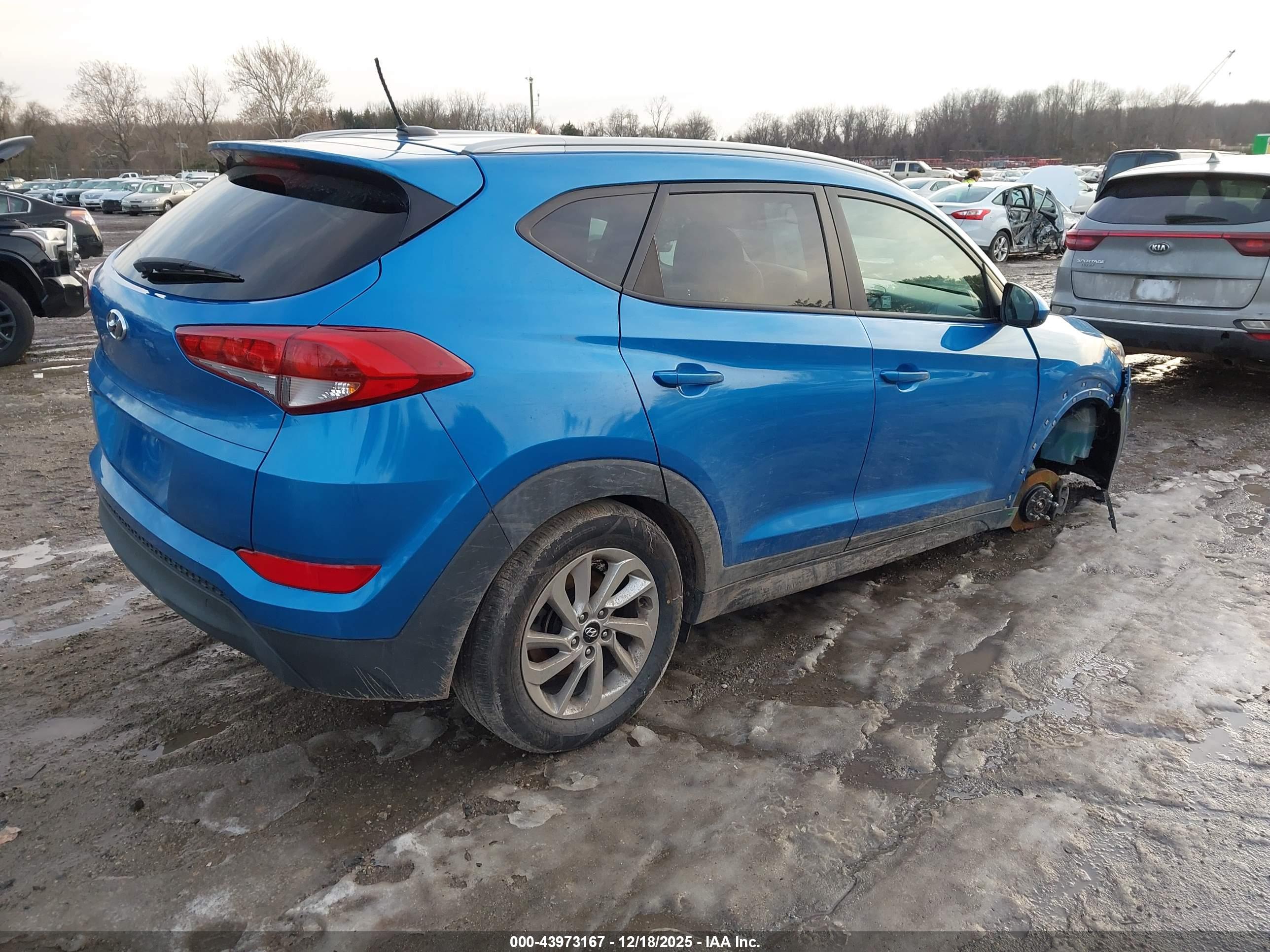 HYUNDAI TUCSON image 4