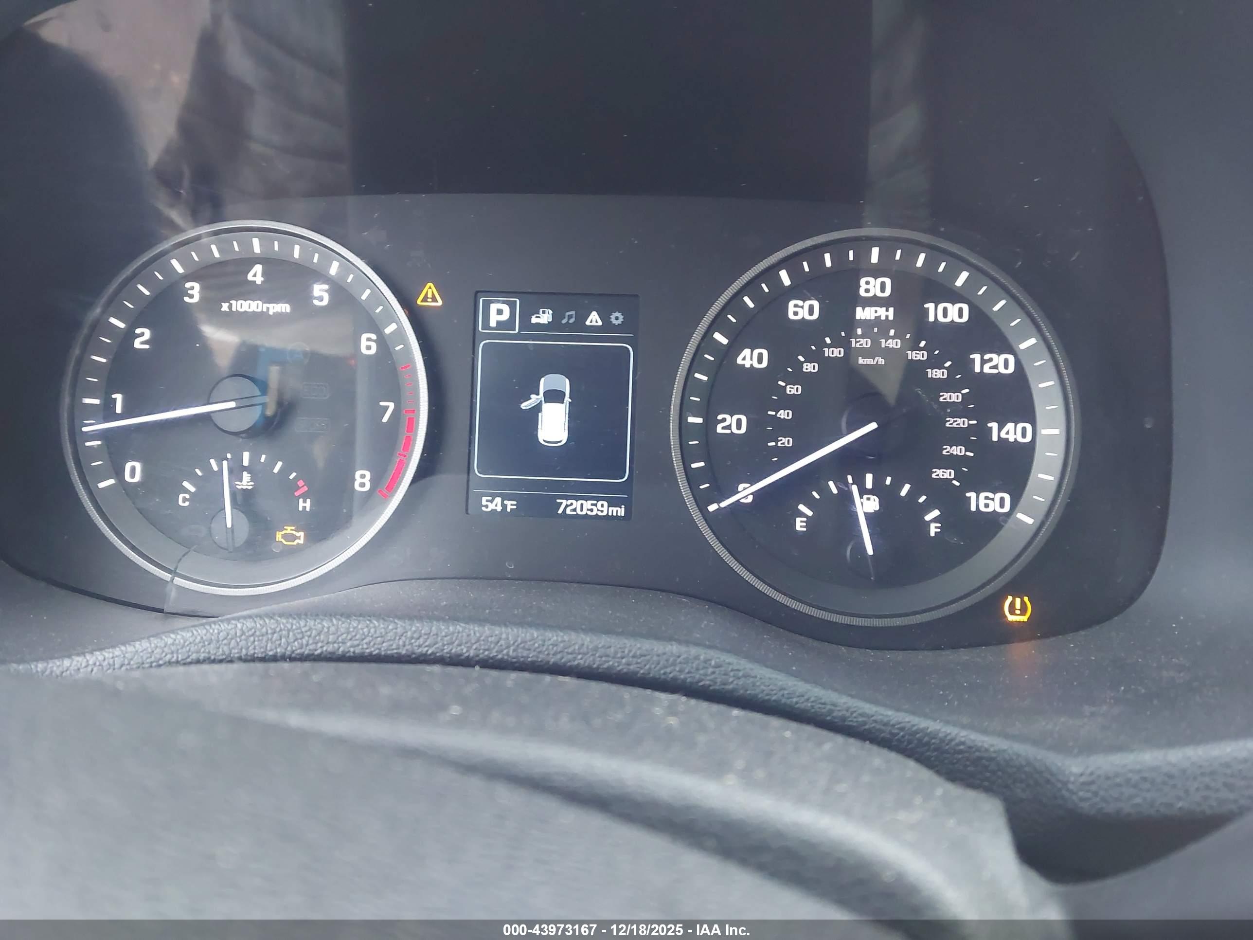 HYUNDAI TUCSON image 7