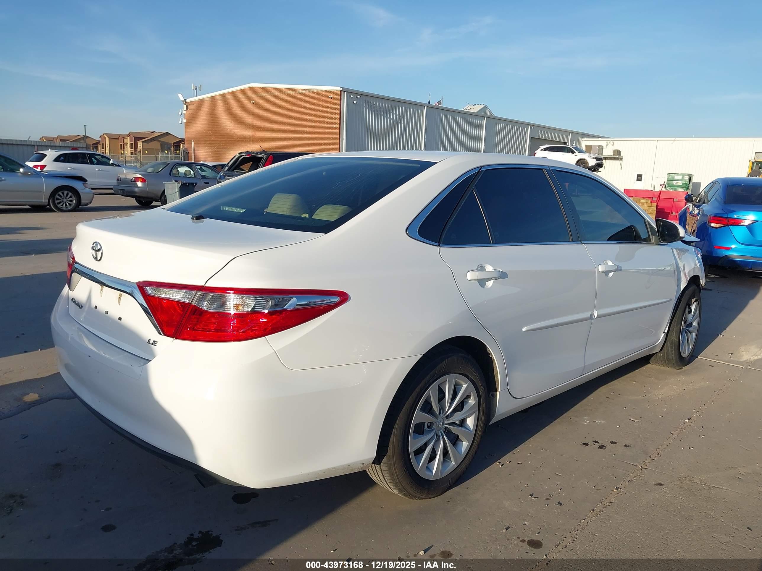 TOYOTA CAMRY image 4