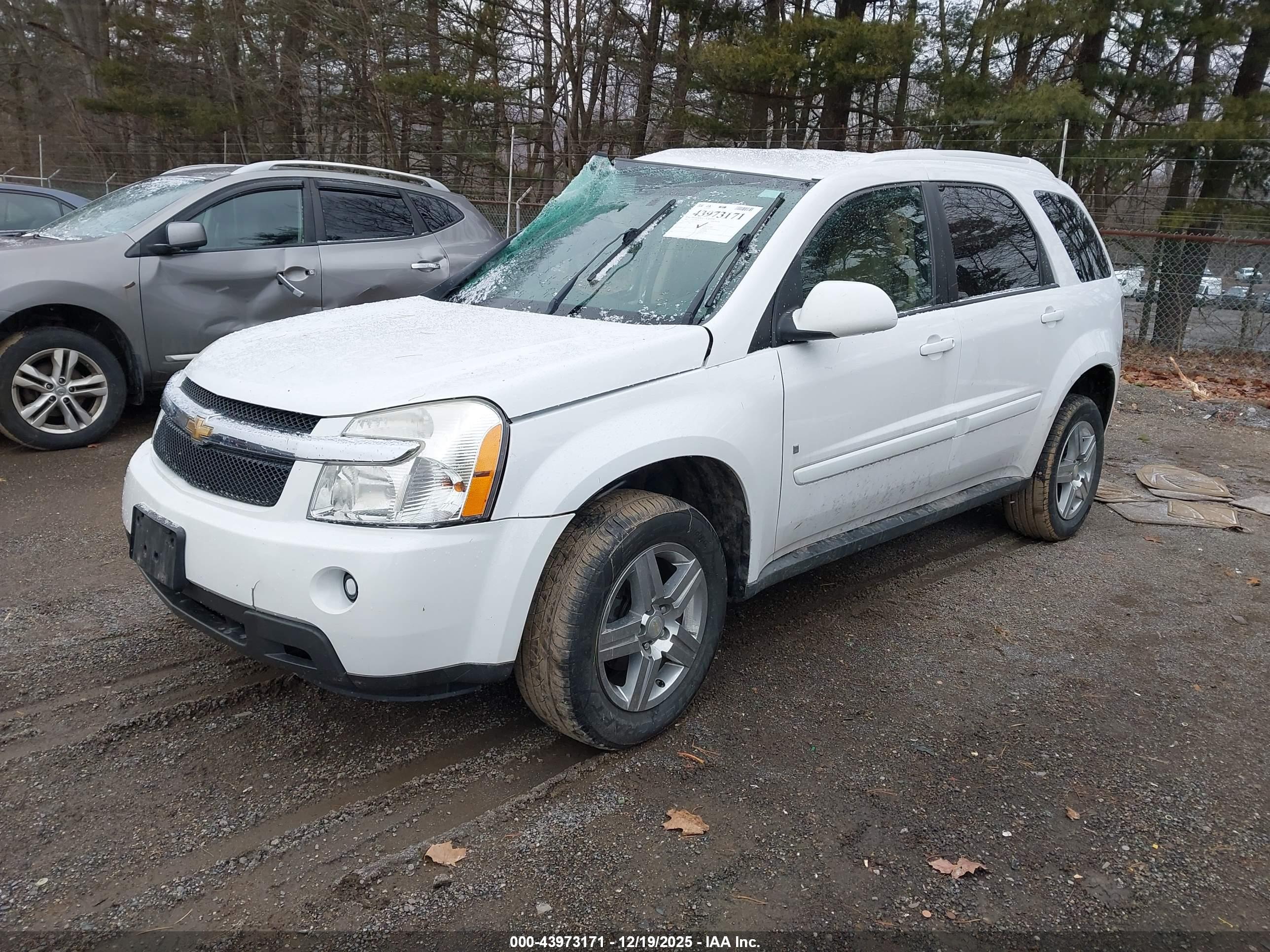 CHEVROLET EQUINOX image 2