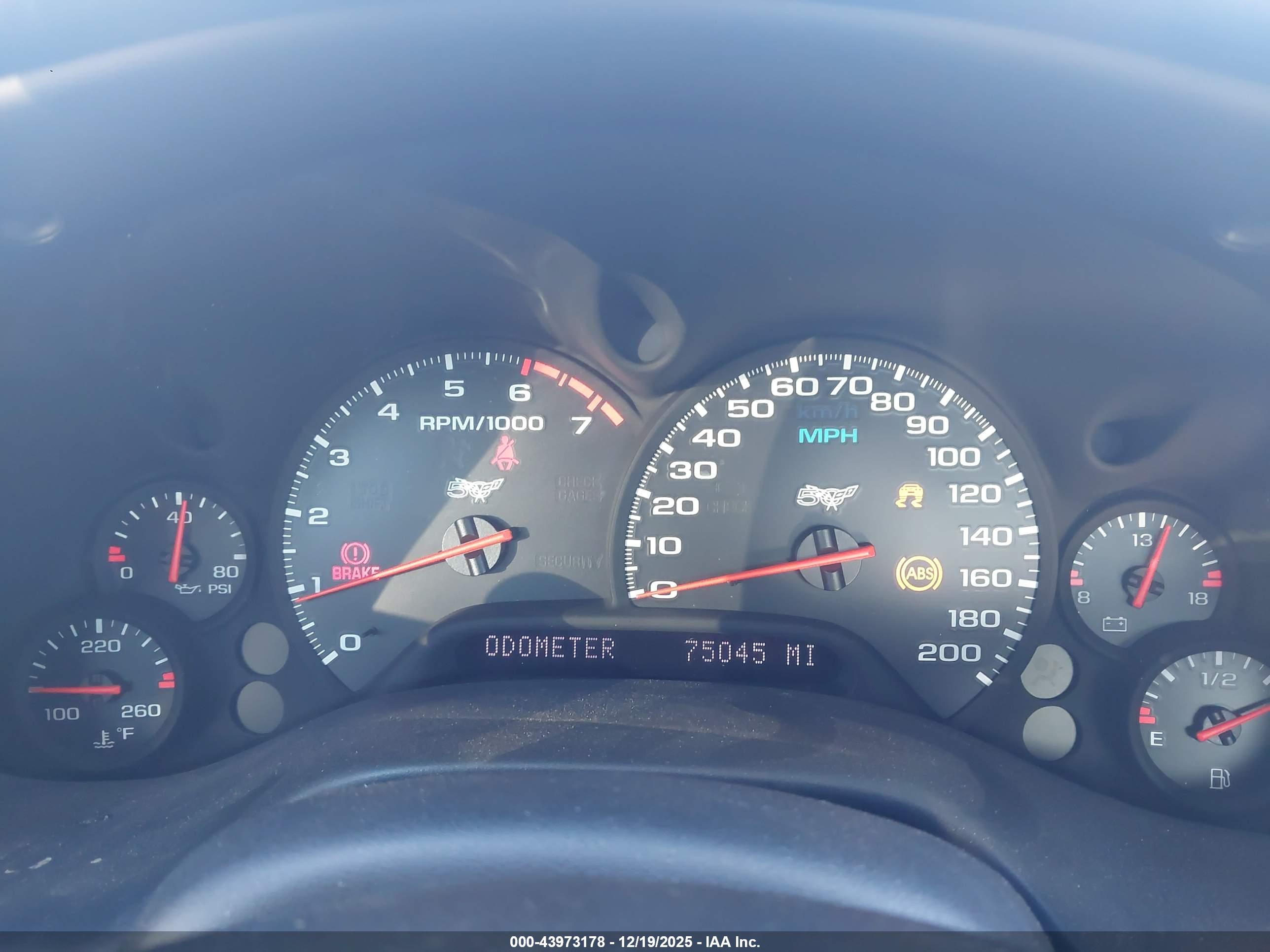CHEVROLET CORVETTE image 7