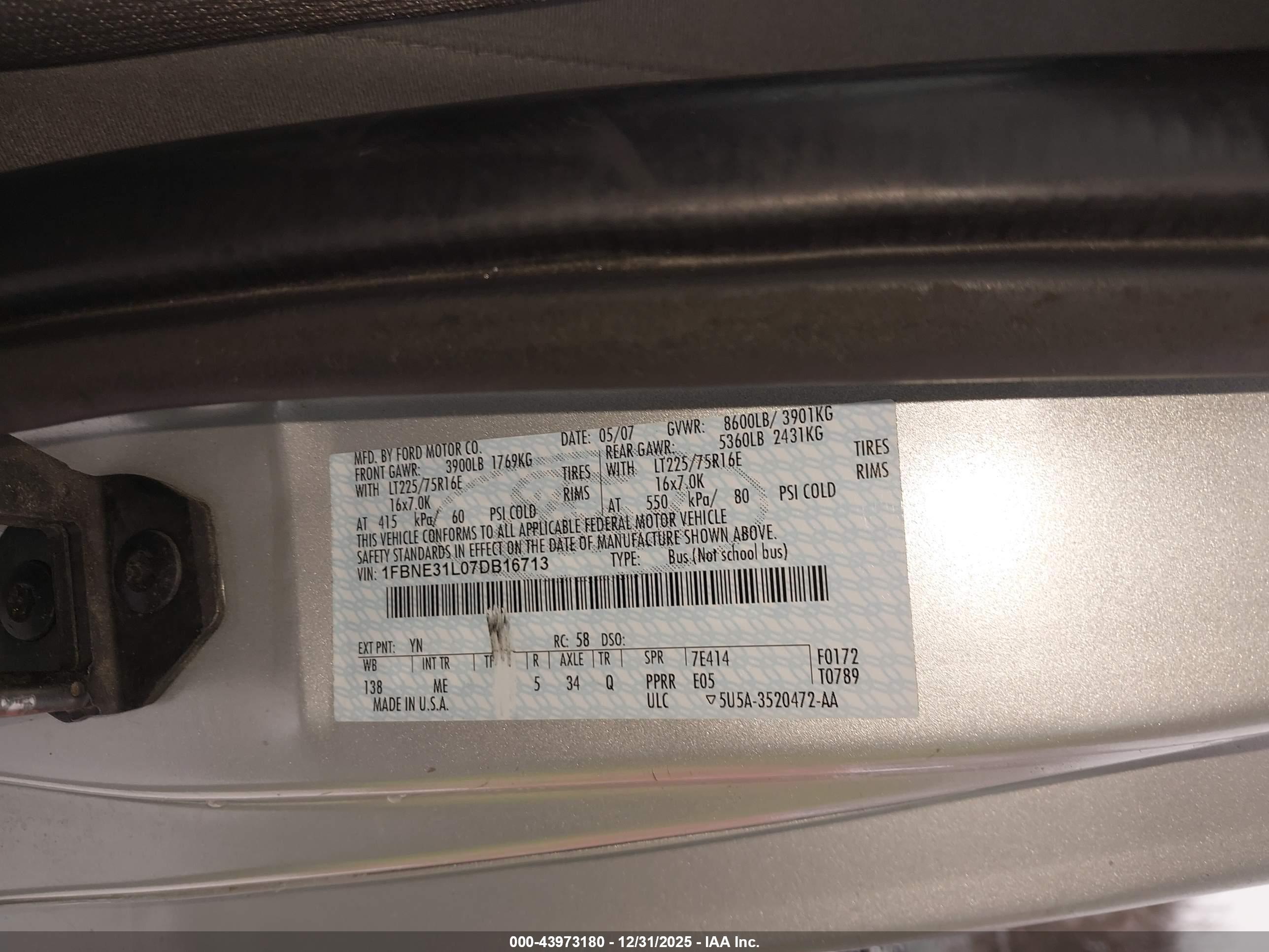 FORD E-350 image 9