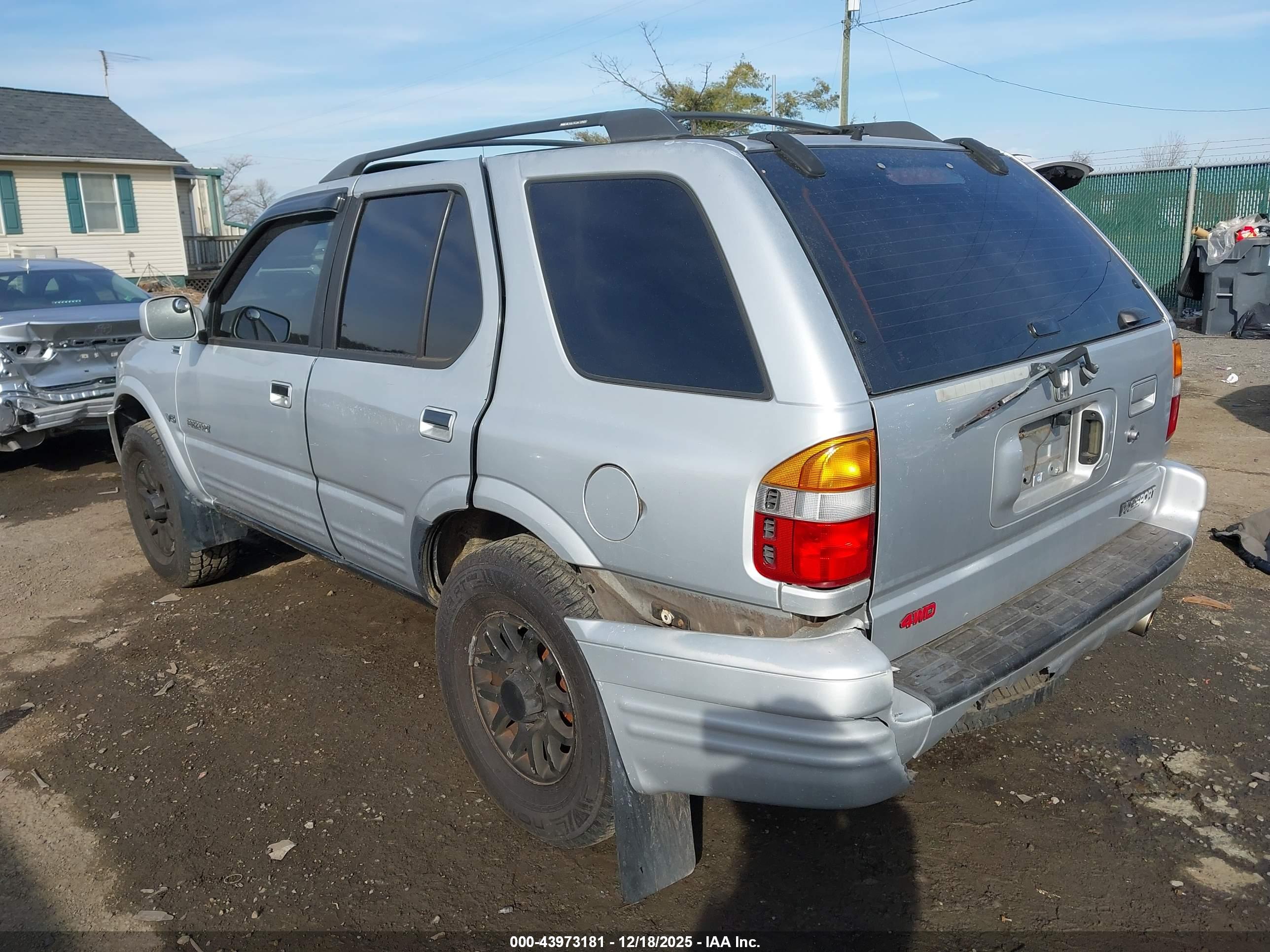 HONDA PASSPORT image 3
