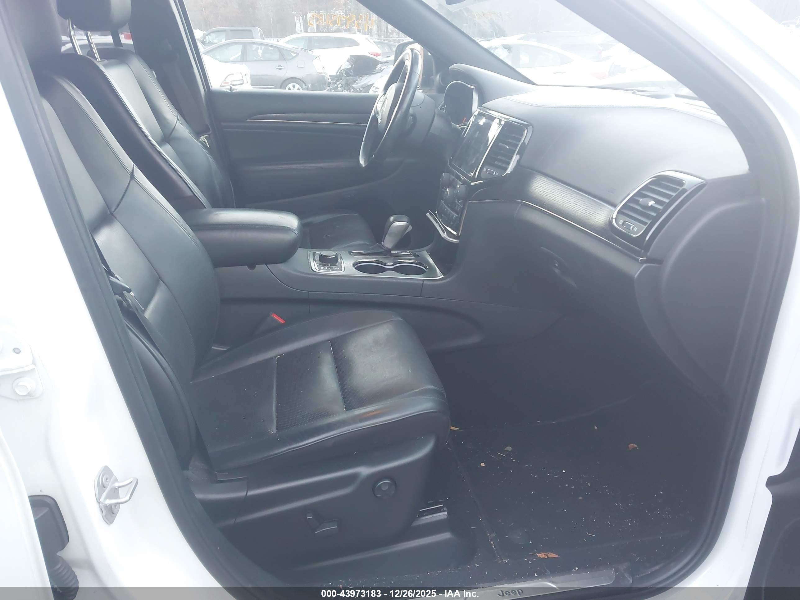 JEEP GRAND image 5