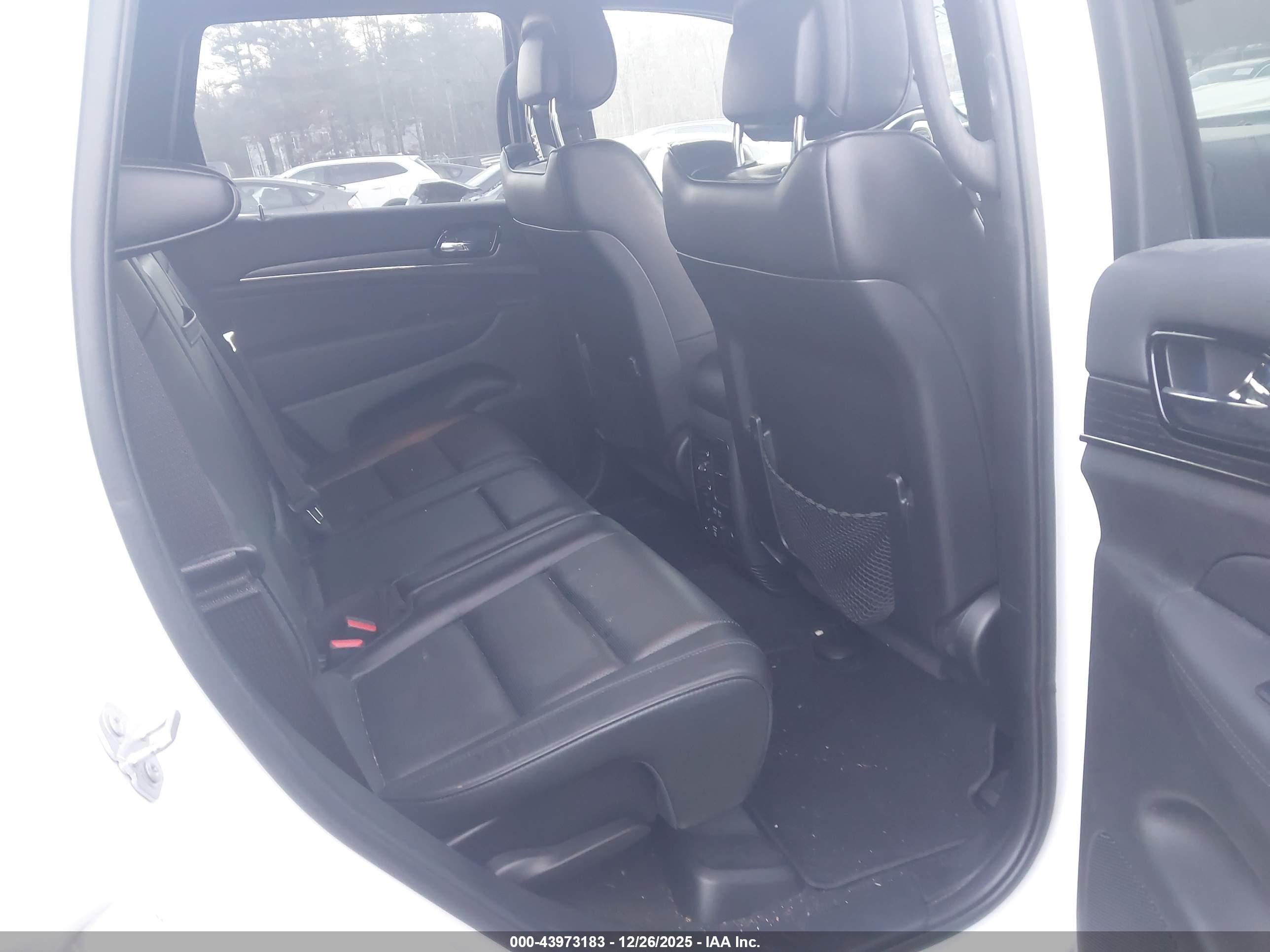 JEEP GRAND image 8