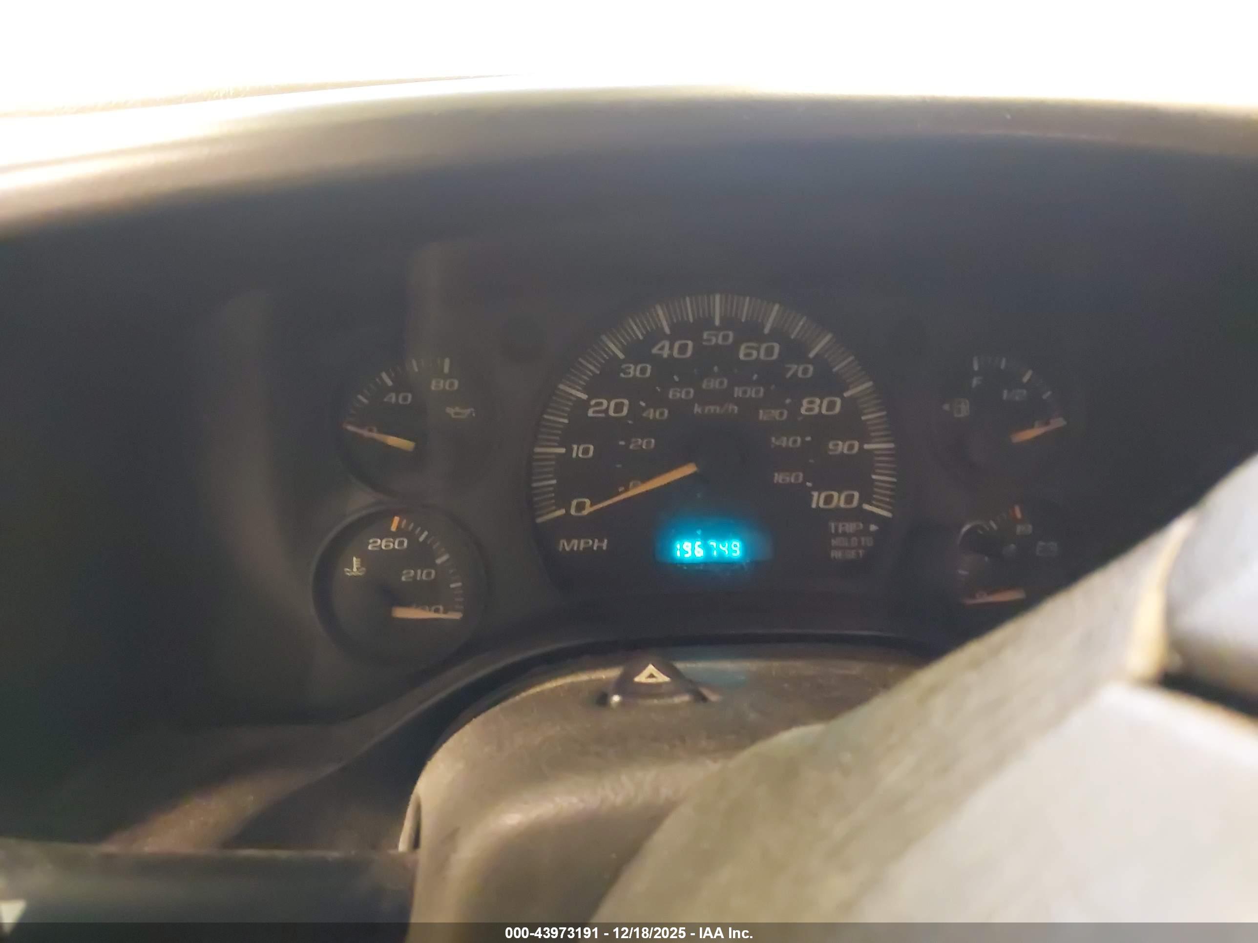GMC SAVANA image 7