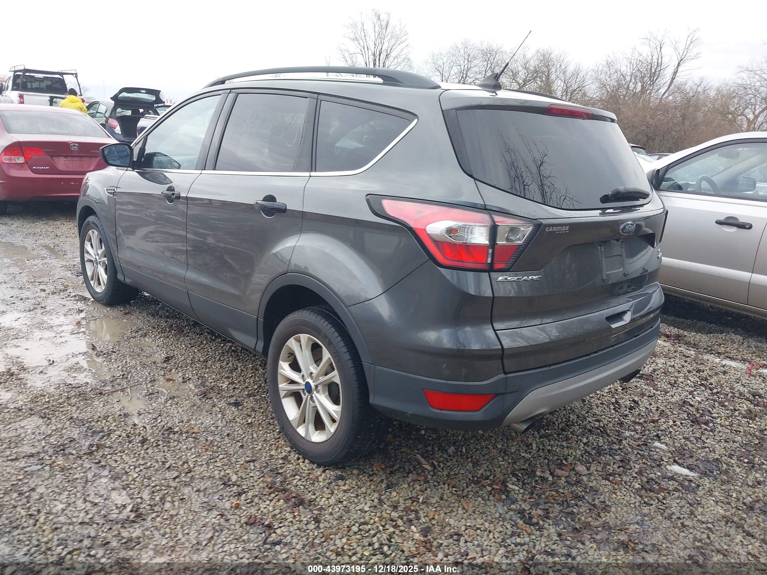 FORD ESCAPE image 3