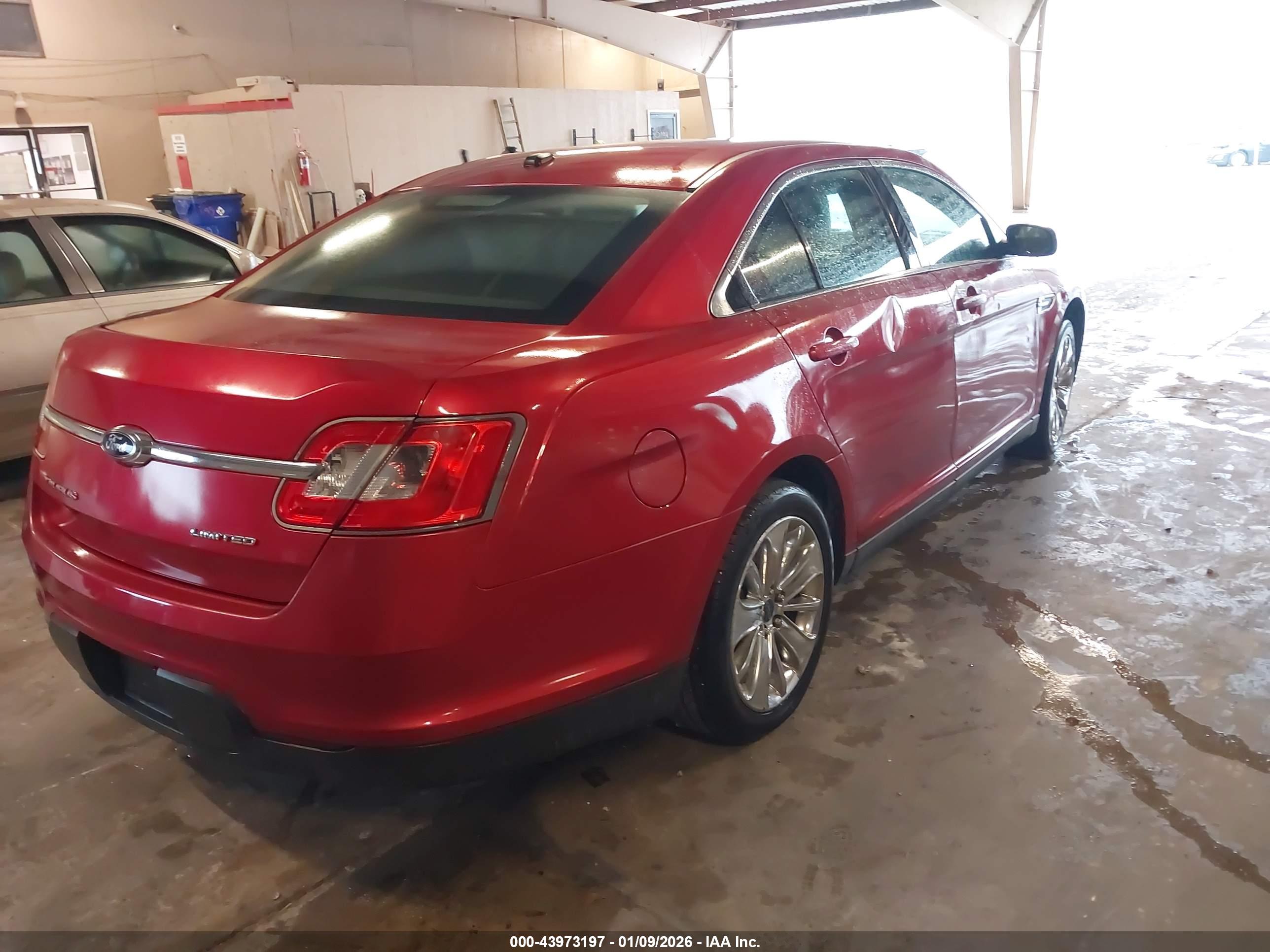 FORD TAURUS image 4