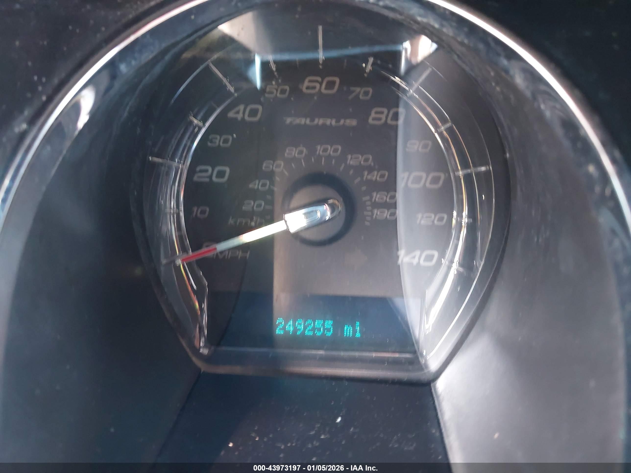 FORD TAURUS image 7