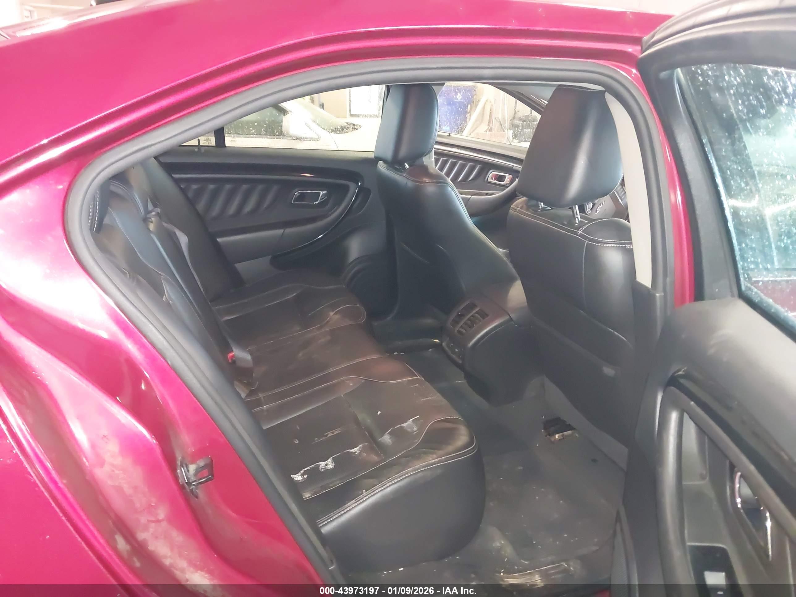 FORD TAURUS image 8