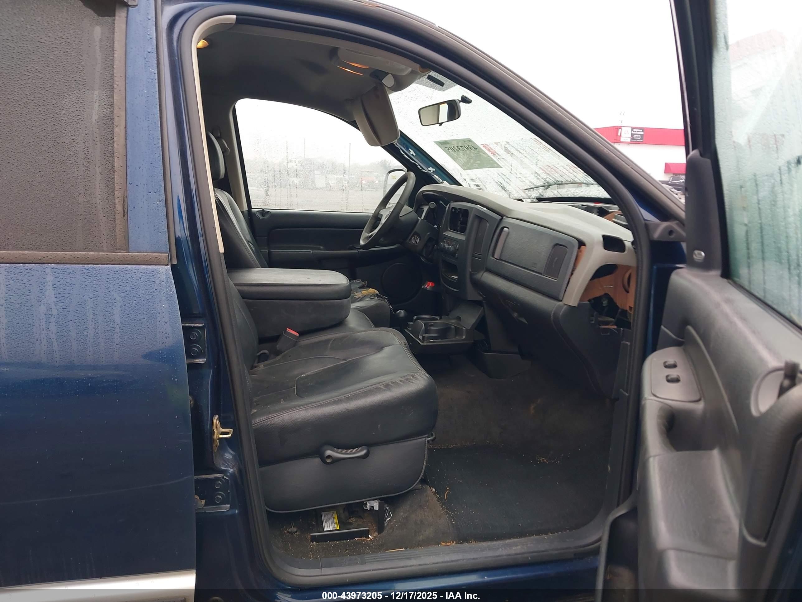 DODGE RAM image 5