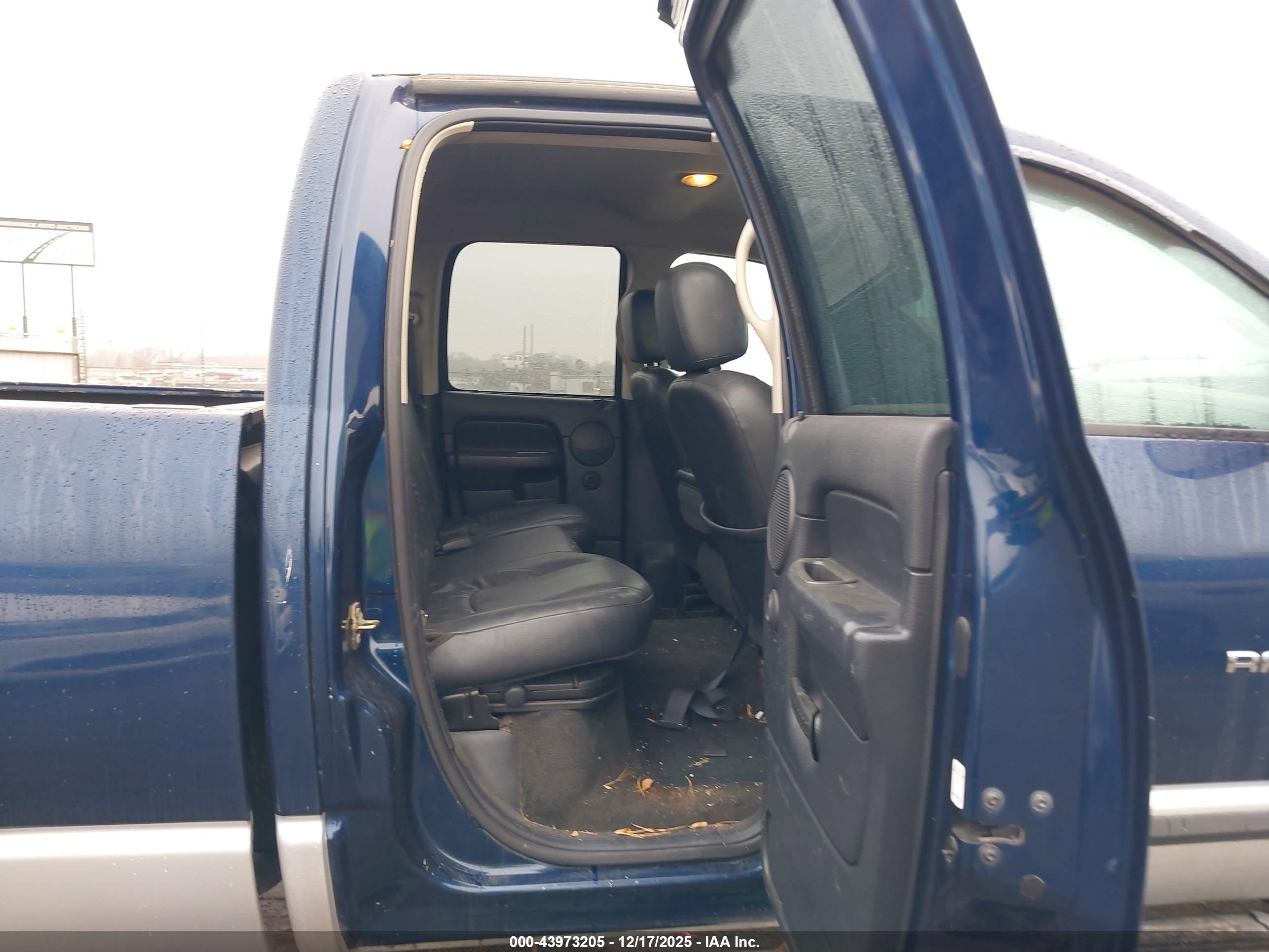 DODGE RAM image 8
