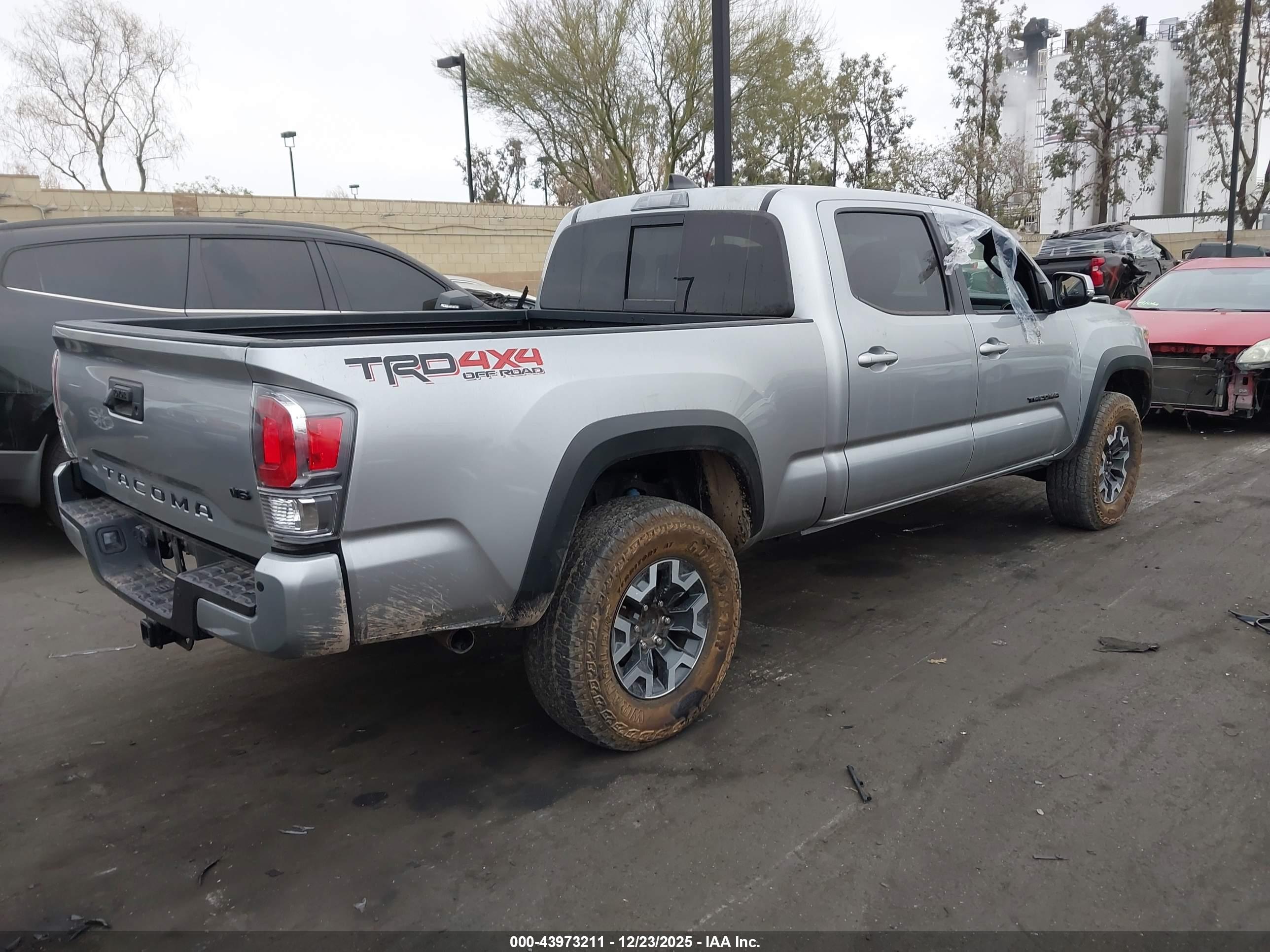 TOYOTA TACOMA image 4