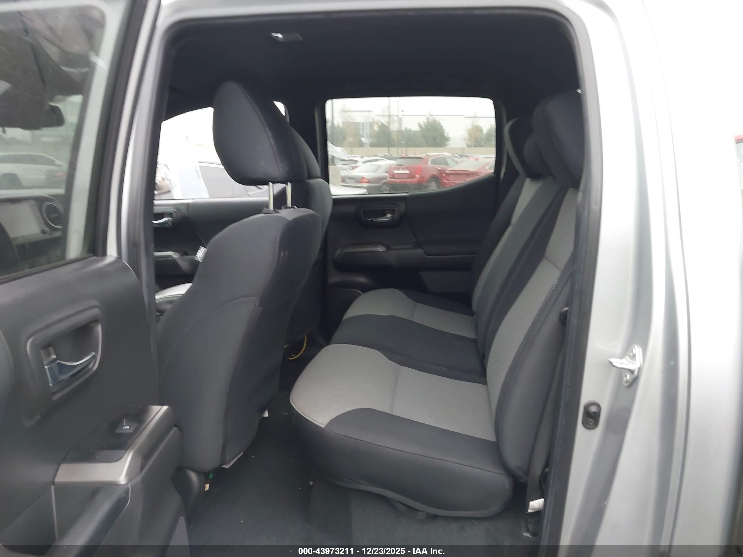 TOYOTA TACOMA image 8