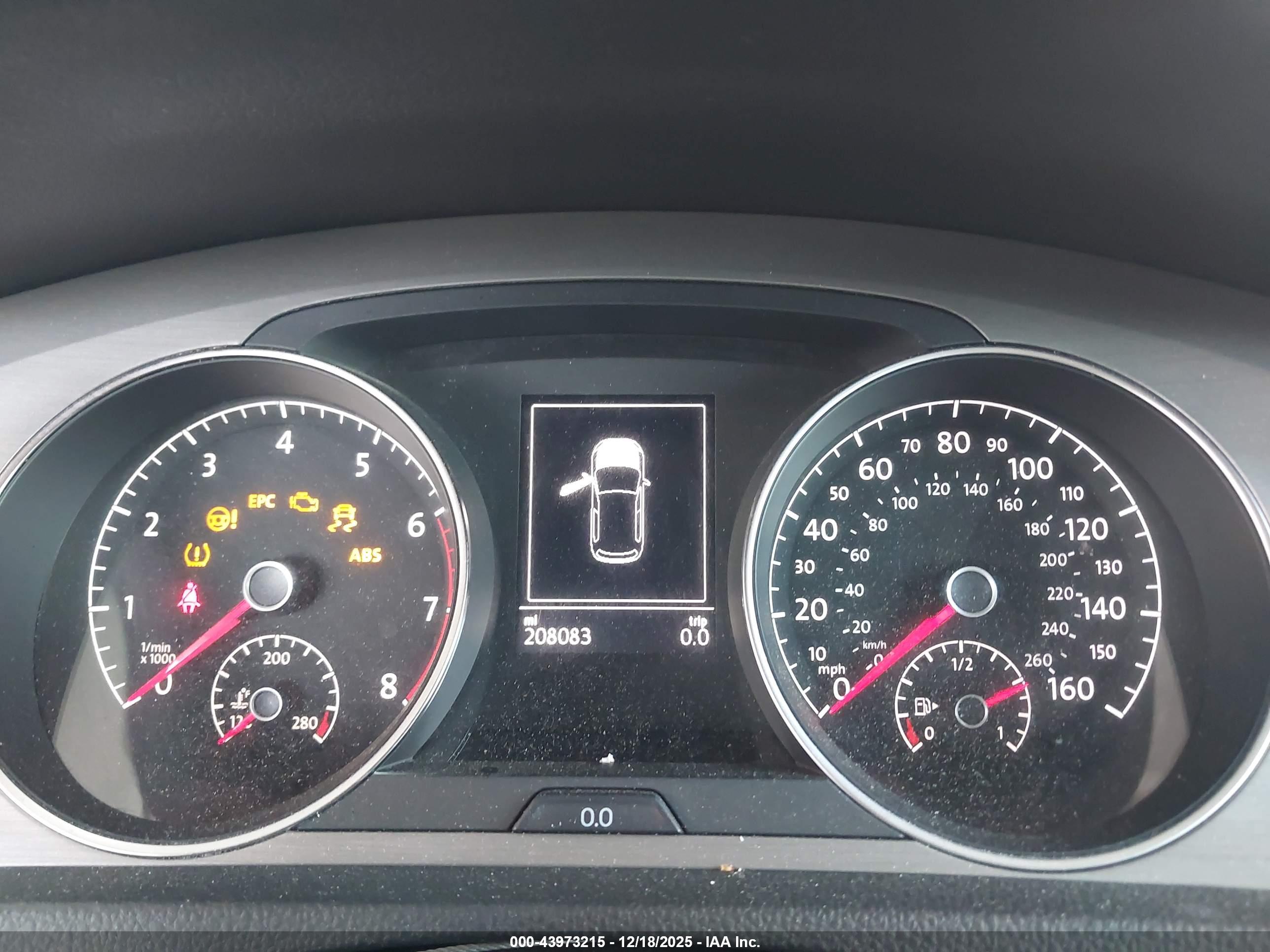 VOLKSWAGEN GOLF image 7