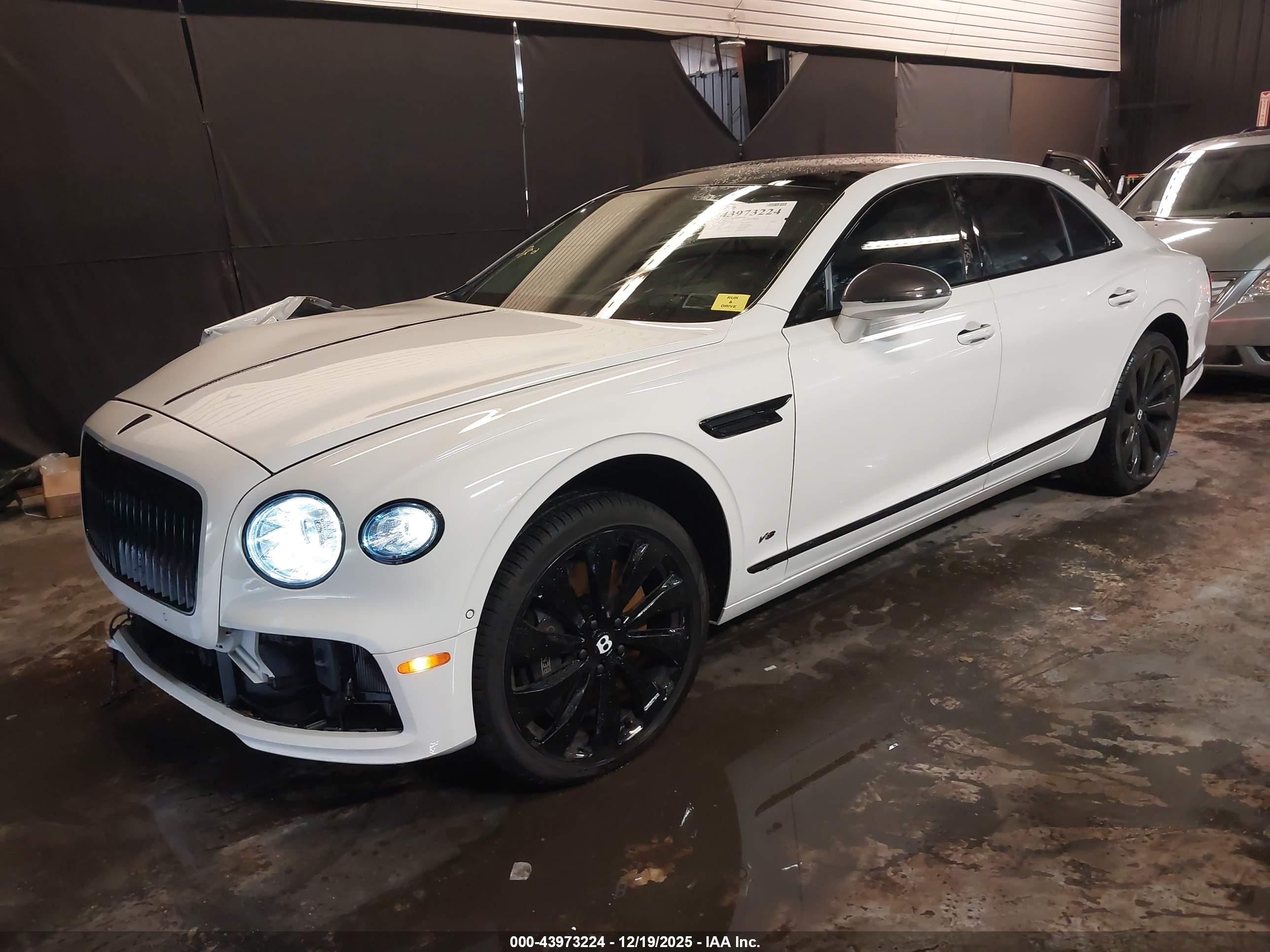 BENTLEY FLYING image 2