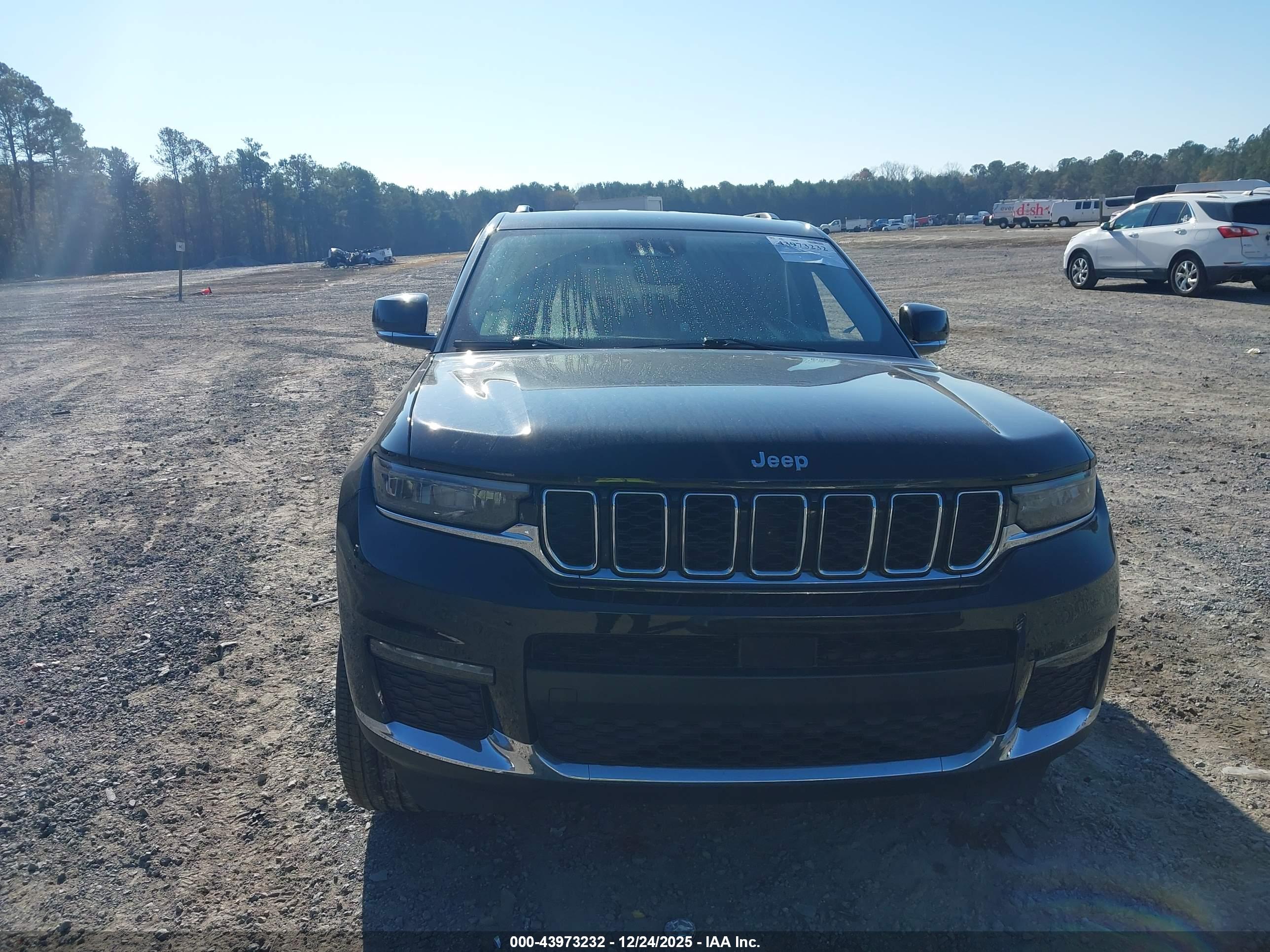 JEEP GRAND image 6
