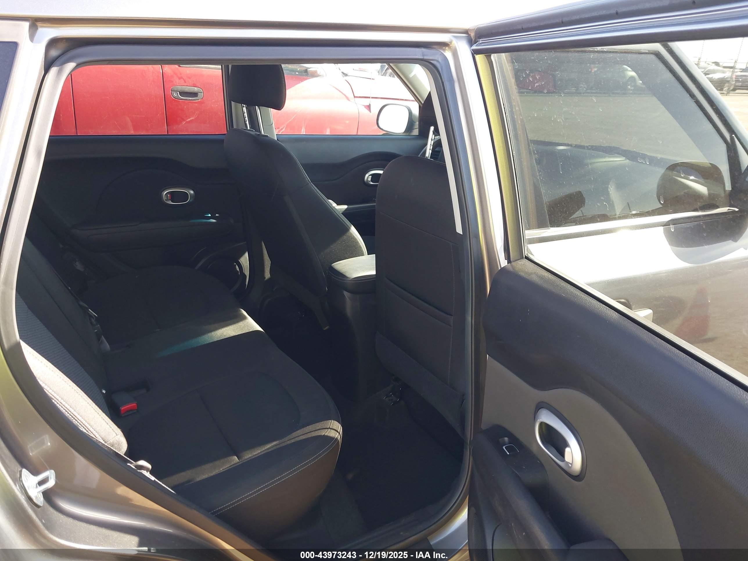 KIA SOUL image 8