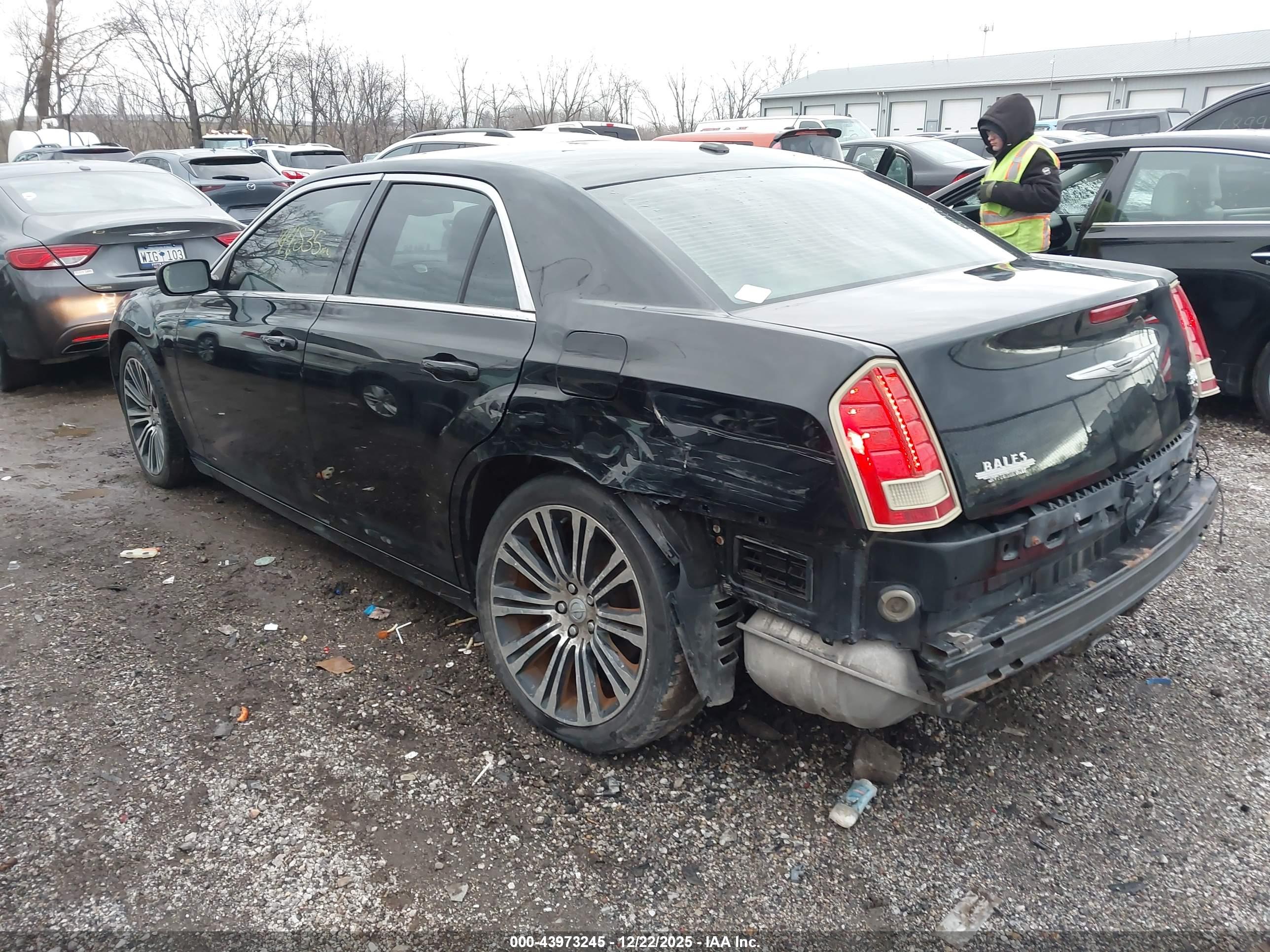 CHRYSLER 300 image 3
