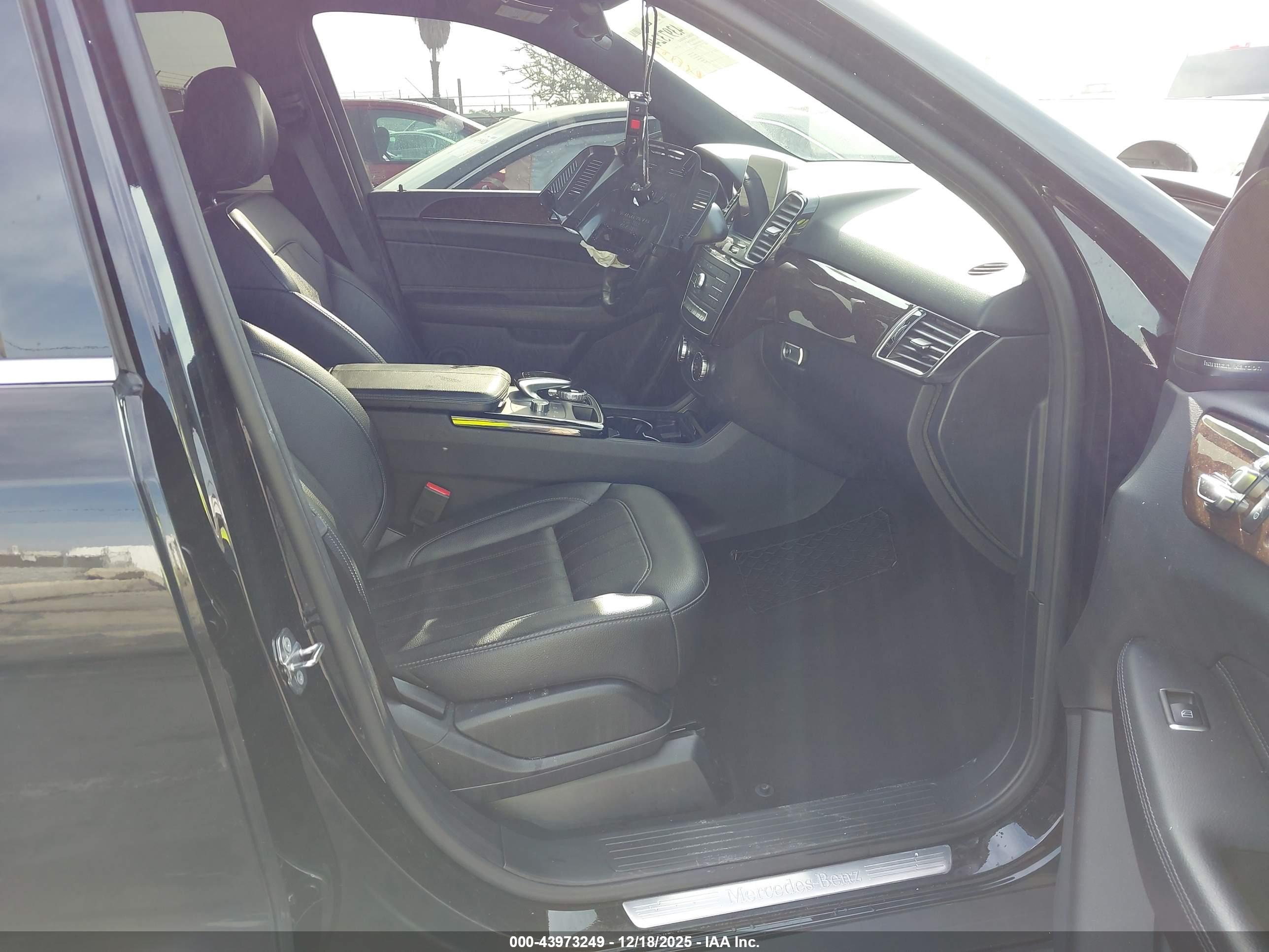 MERCEDES-BENZ GLE image 5