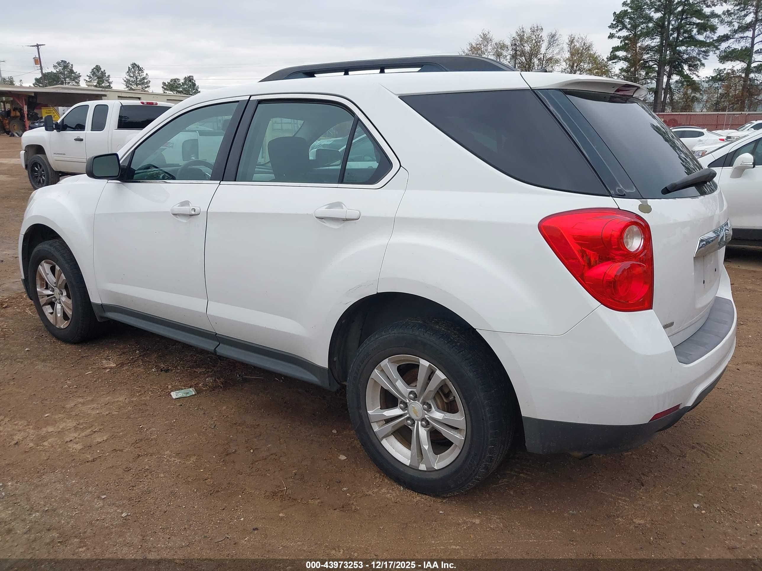 CHEVROLET EQUINOX image 3
