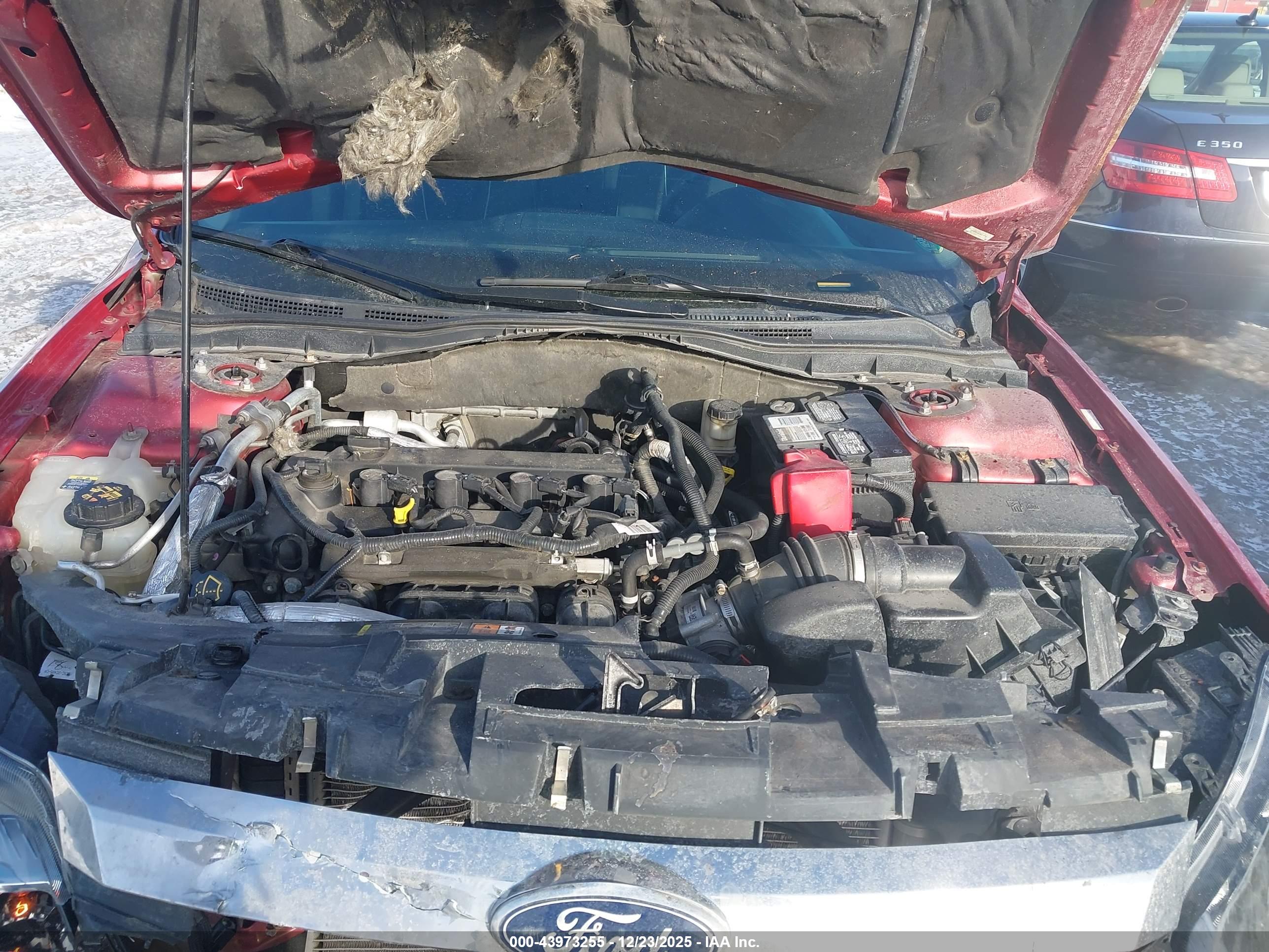 FORD FUSION image 10