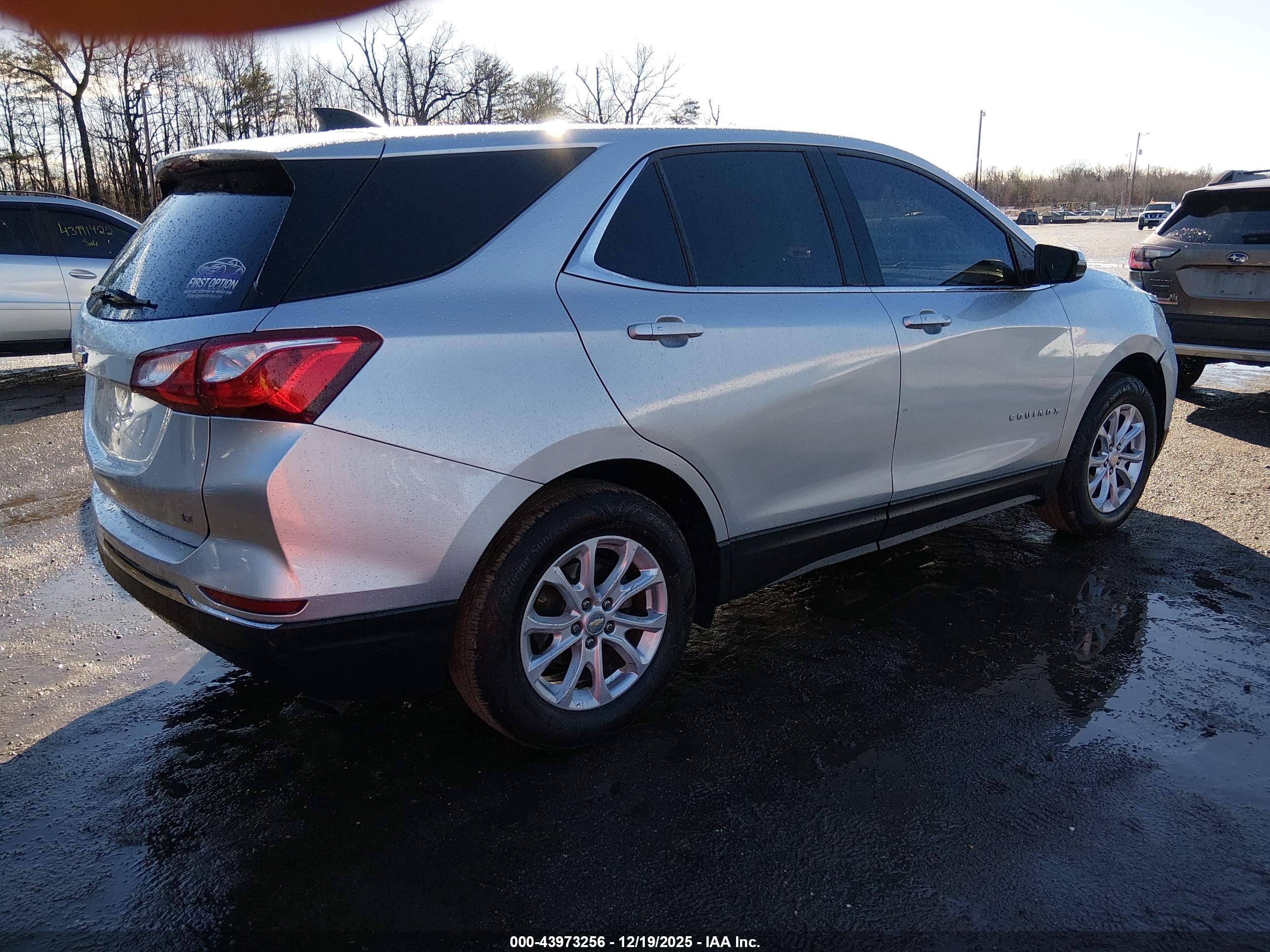 CHEVROLET EQUINOX image 4