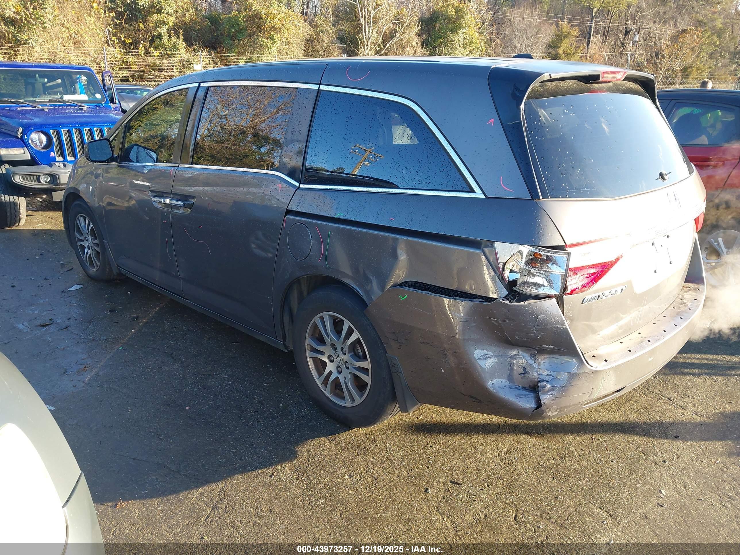 HONDA ODYSSEY image 3